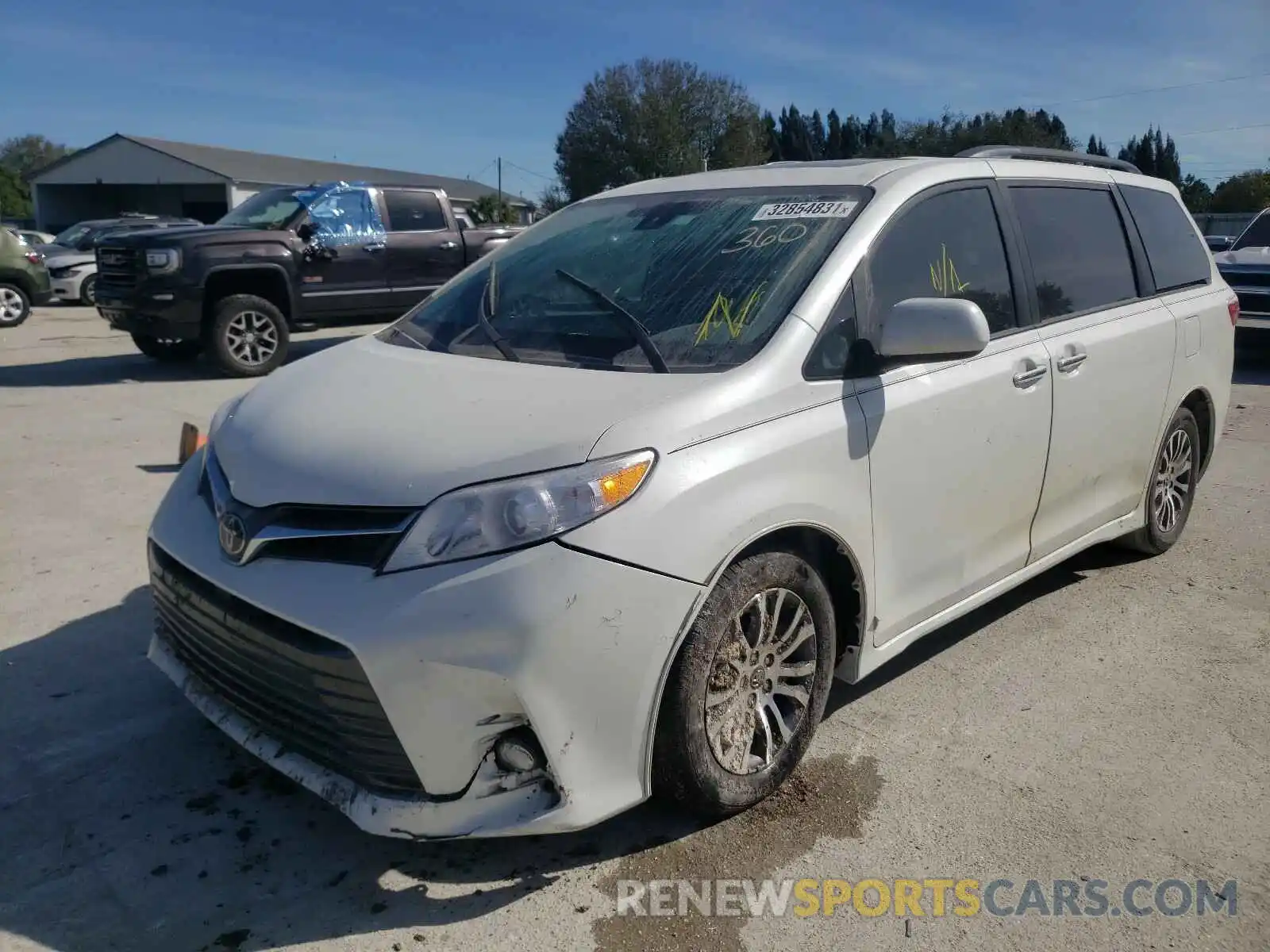 2 Фотография поврежденного автомобиля 5TDYZ3DC1KS007523 TOYOTA SIENNA 2019