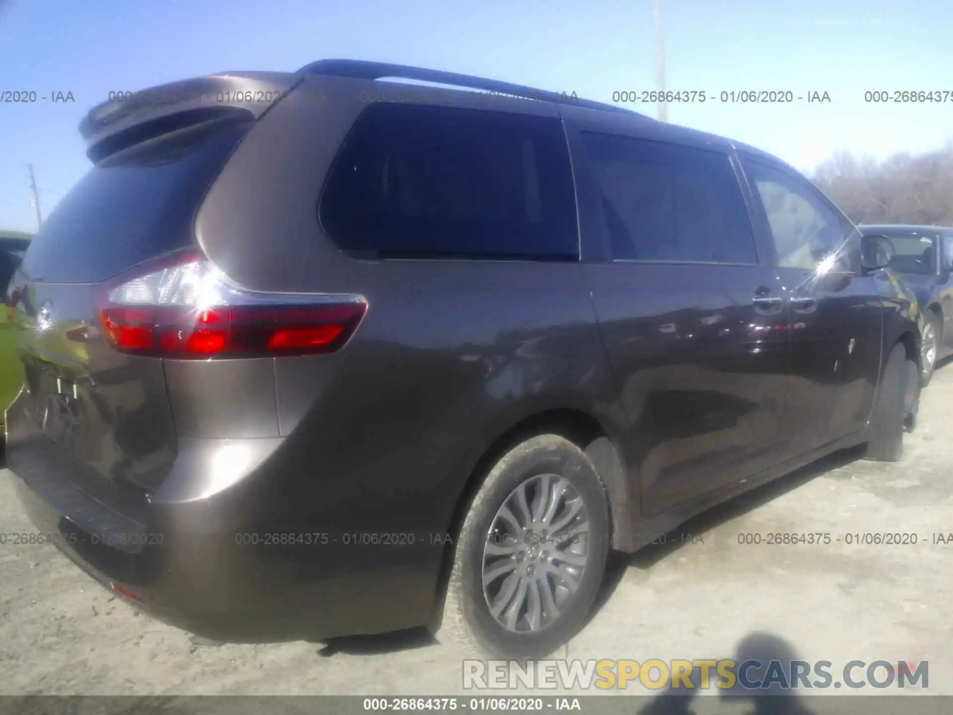 4 Фотография поврежденного автомобиля 5TDYZ3DC1KS009045 TOYOTA SIENNA 2019