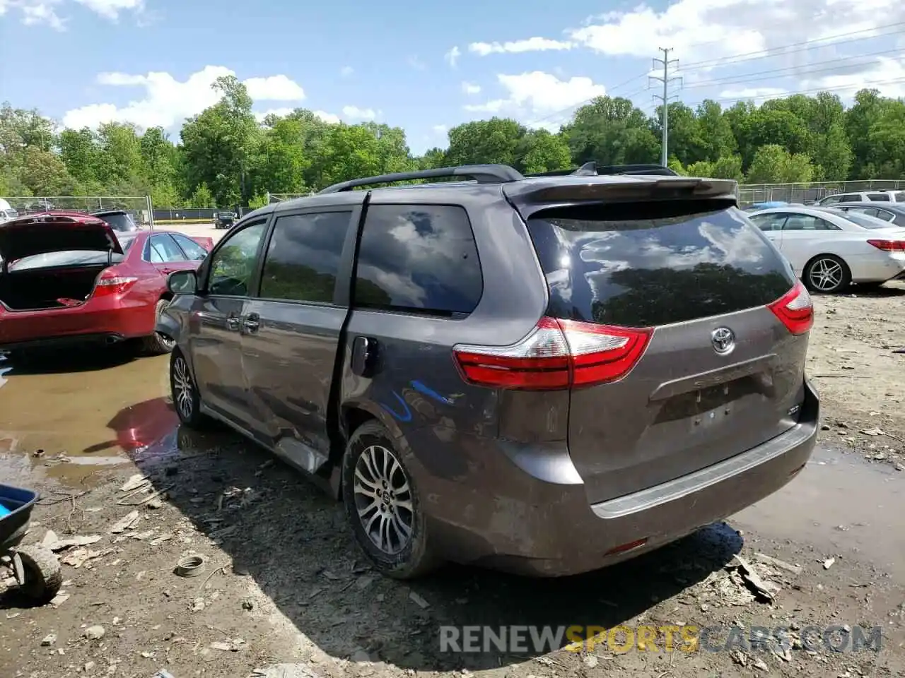 3 Фотография поврежденного автомобиля 5TDYZ3DC1KS012429 TOYOTA SIENNA 2019