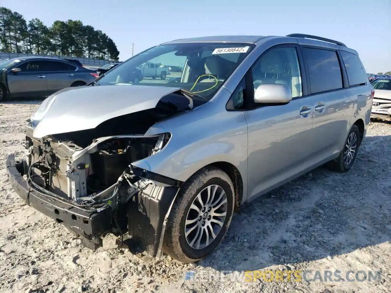 2 Photograph of a damaged car 5TDYZ3DC1KS019185 TOYOTA SIENNA 2019