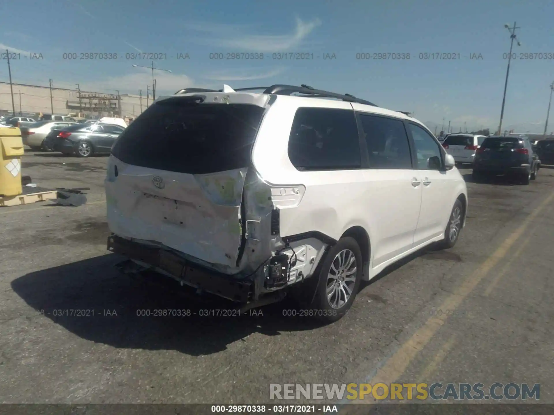 4 Фотография поврежденного автомобиля 5TDYZ3DC1KS019199 TOYOTA SIENNA 2019