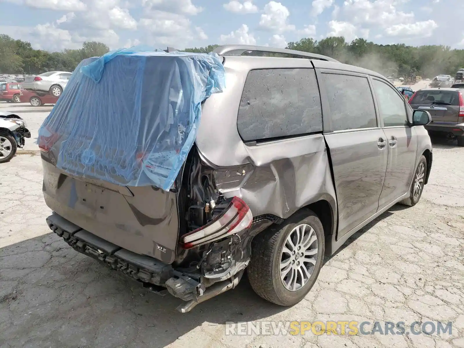 4 Фотография поврежденного автомобиля 5TDYZ3DC1KS973886 TOYOTA SIENNA 2019