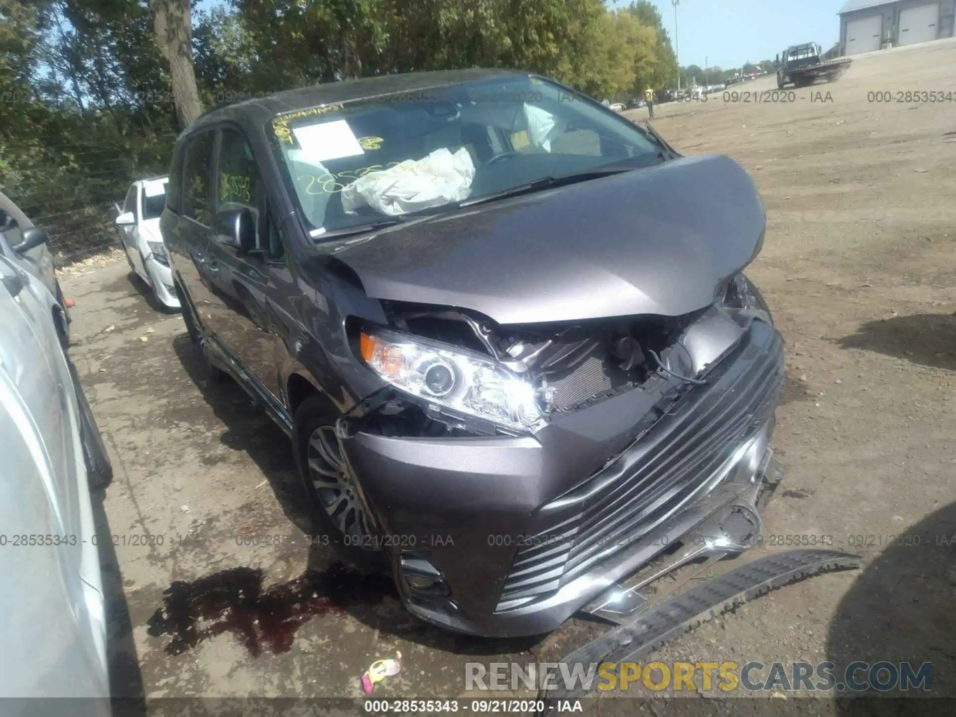 1 Photograph of a damaged car 5TDYZ3DC1KS974021 TOYOTA SIENNA 2019
