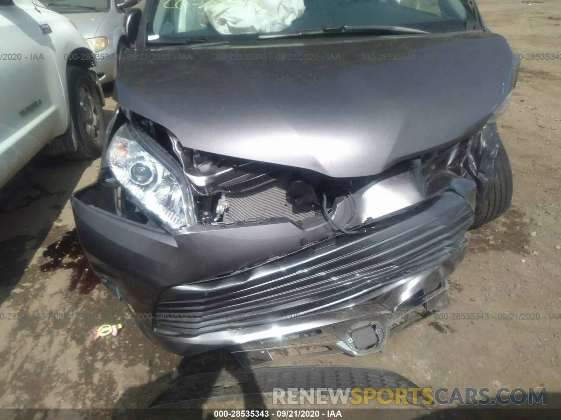 6 Photograph of a damaged car 5TDYZ3DC1KS974021 TOYOTA SIENNA 2019