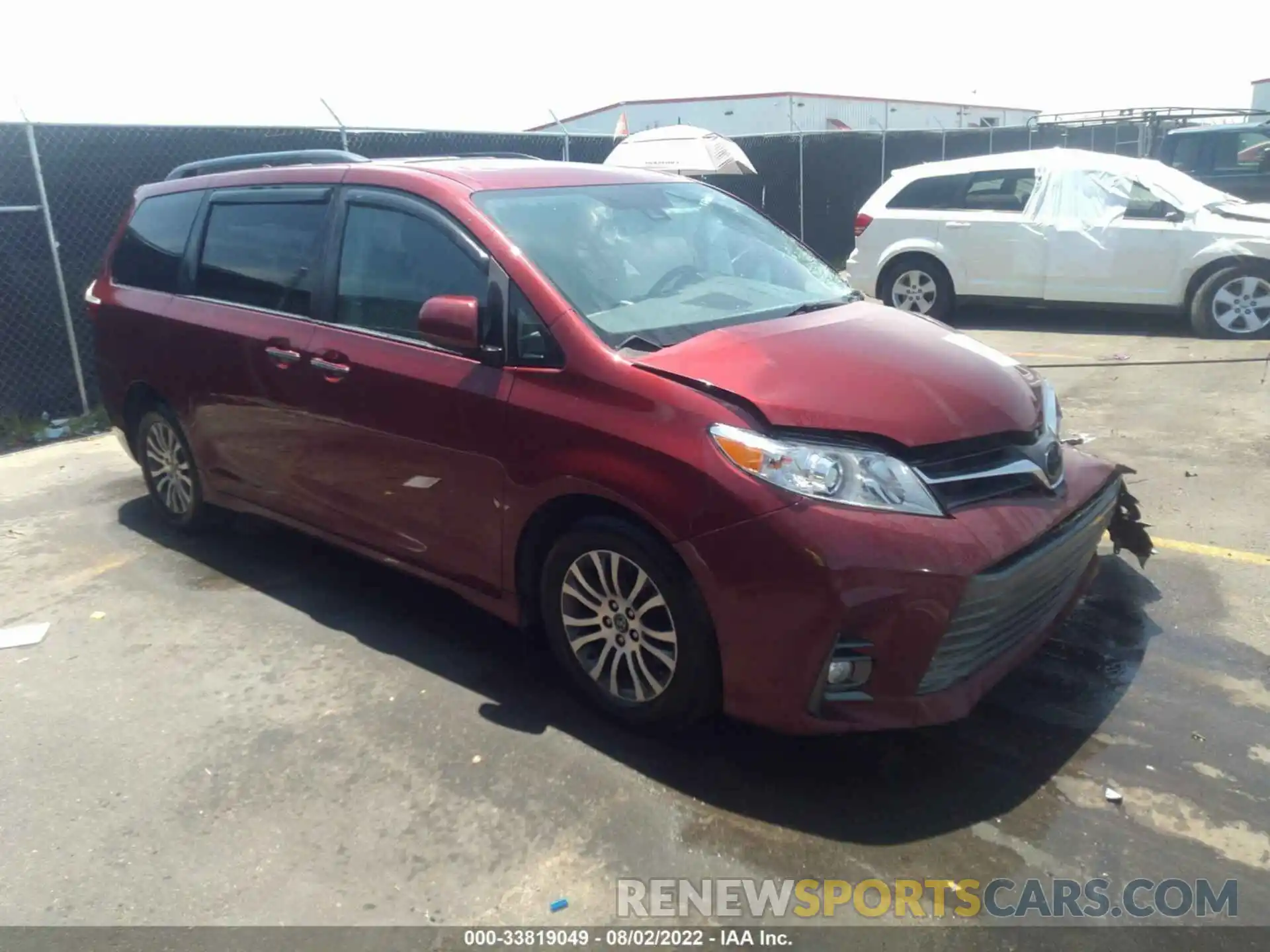 1 Photograph of a damaged car 5TDYZ3DC1KS976299 TOYOTA SIENNA 2019