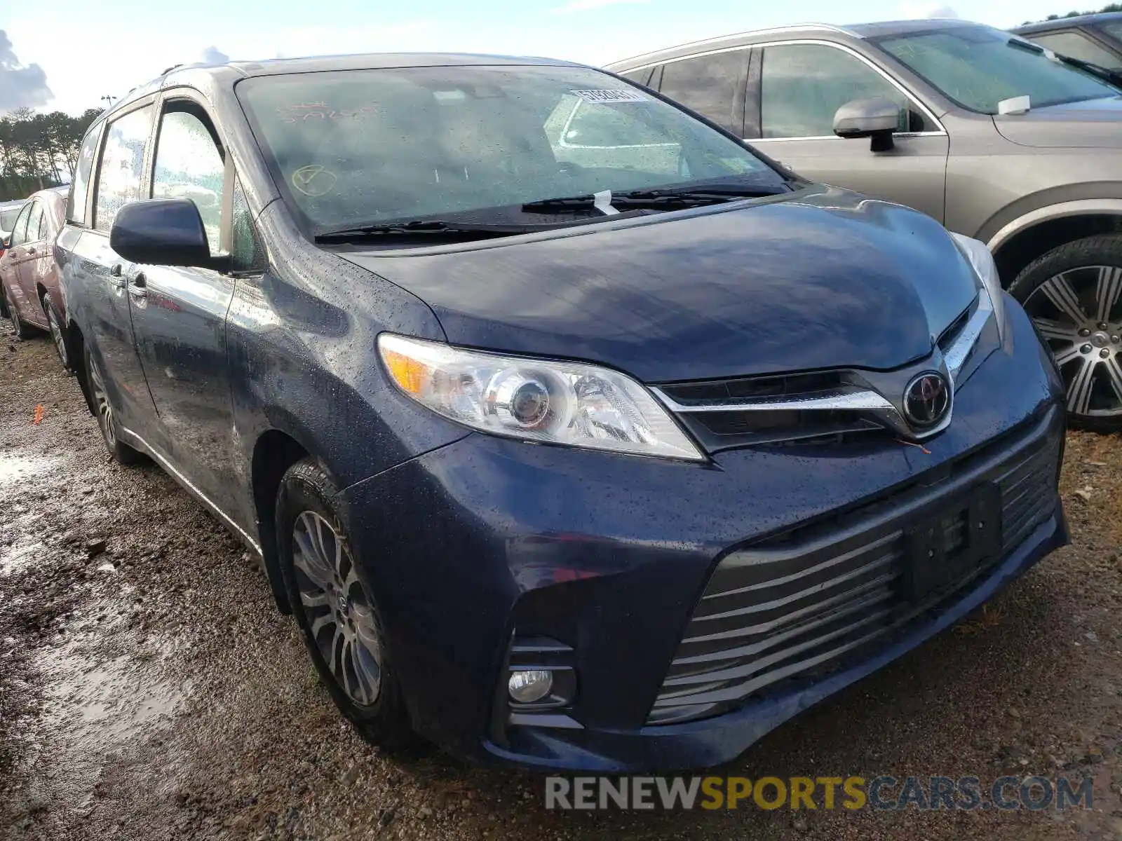 1 Photograph of a damaged car 5TDYZ3DC1KS981258 TOYOTA SIENNA 2019