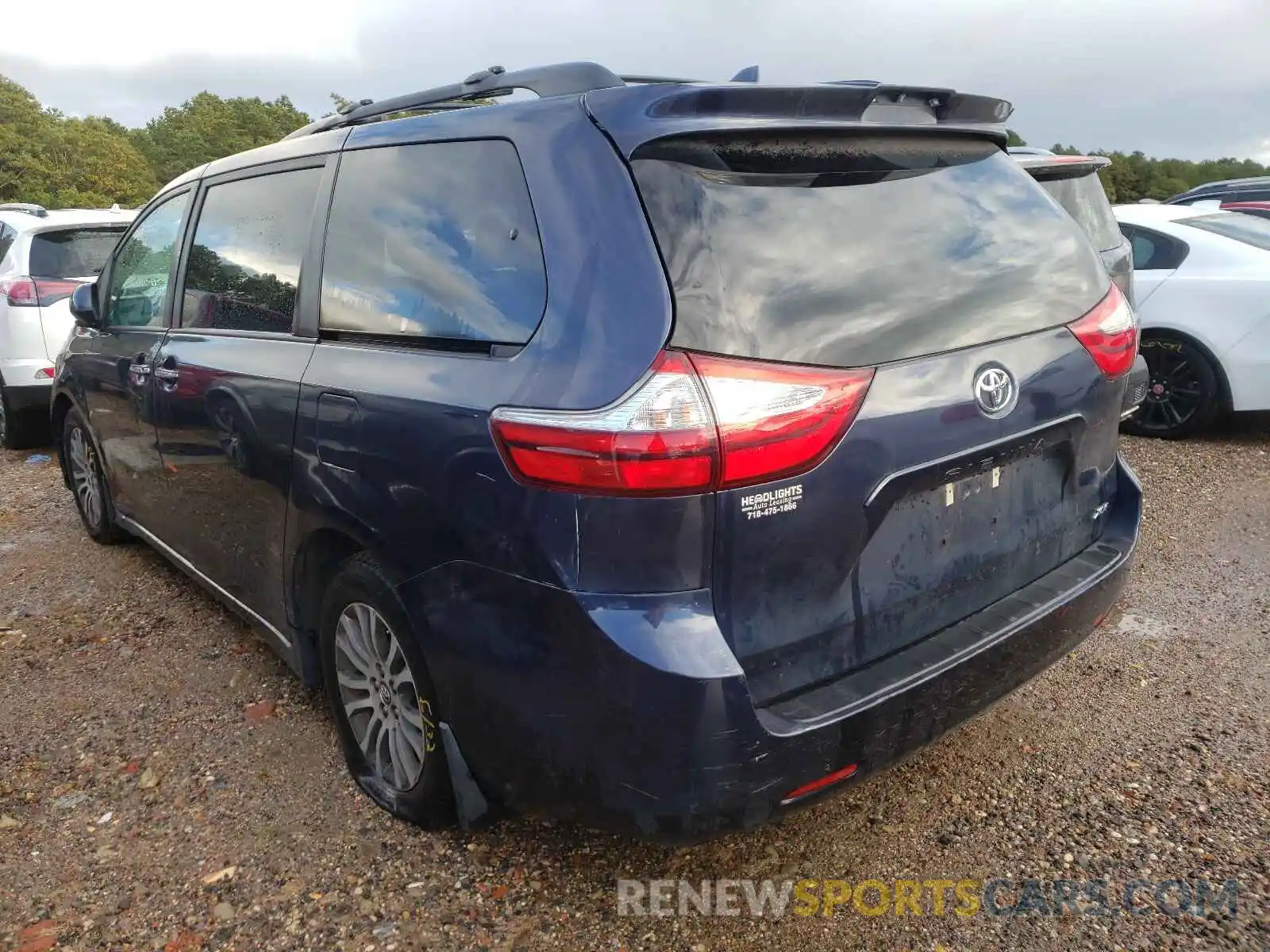 3 Photograph of a damaged car 5TDYZ3DC1KS981258 TOYOTA SIENNA 2019