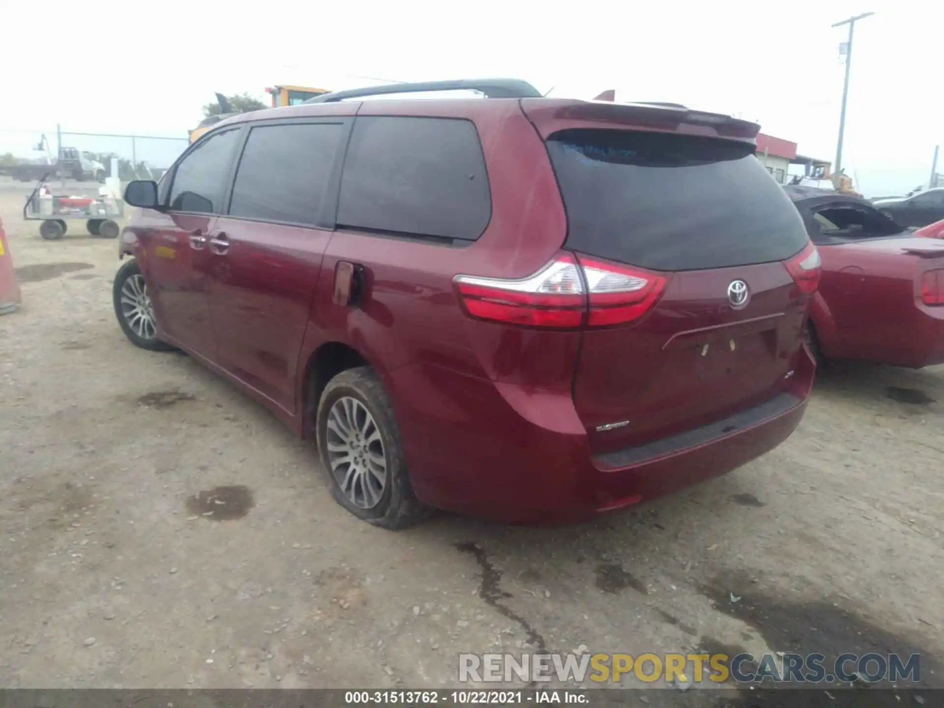 3 Фотография поврежденного автомобиля 5TDYZ3DC1KS982698 TOYOTA SIENNA 2019