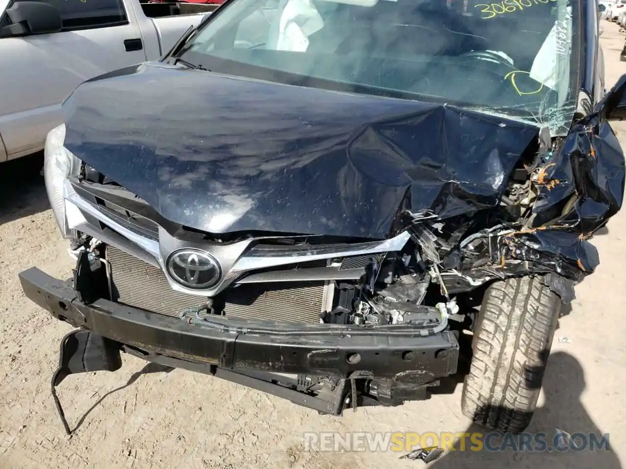 9 Photograph of a damaged car 5TDYZ3DC1KS994382 TOYOTA SIENNA 2019