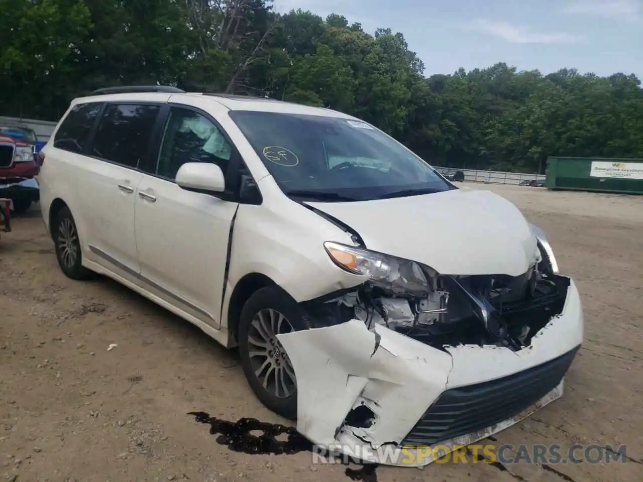 1 Photograph of a damaged car 5TDYZ3DC1KS995516 TOYOTA SIENNA 2019