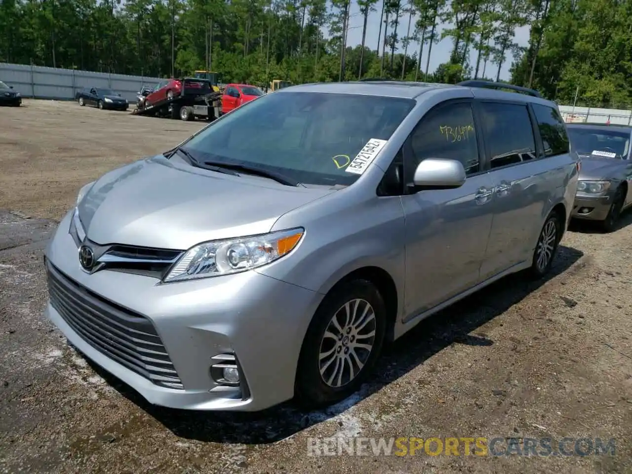 2 Photograph of a damaged car 5TDYZ3DC2KS011712 TOYOTA SIENNA 2019