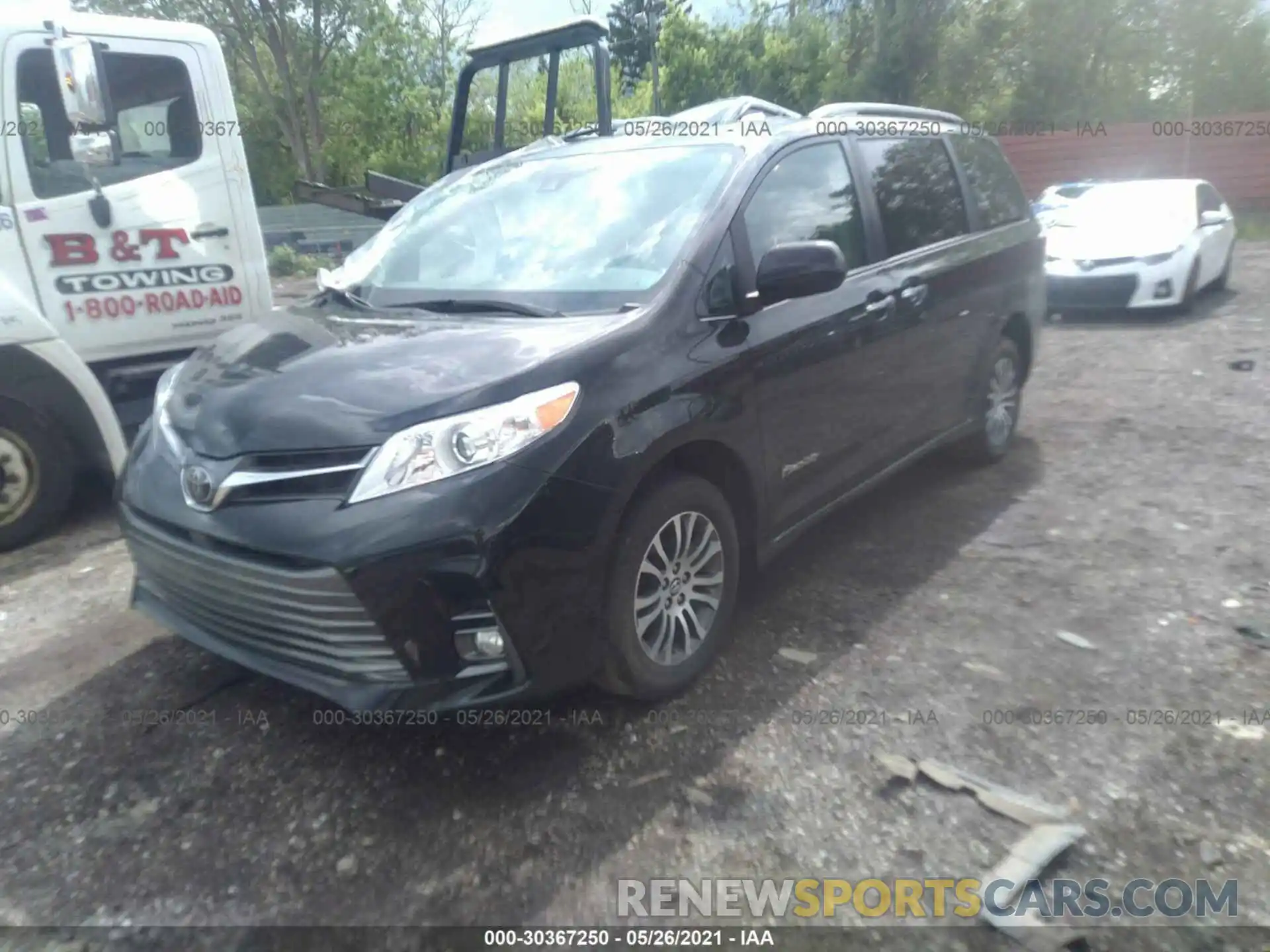 2 Фотография поврежденного автомобиля 5TDYZ3DC2KS014657 TOYOTA SIENNA 2019