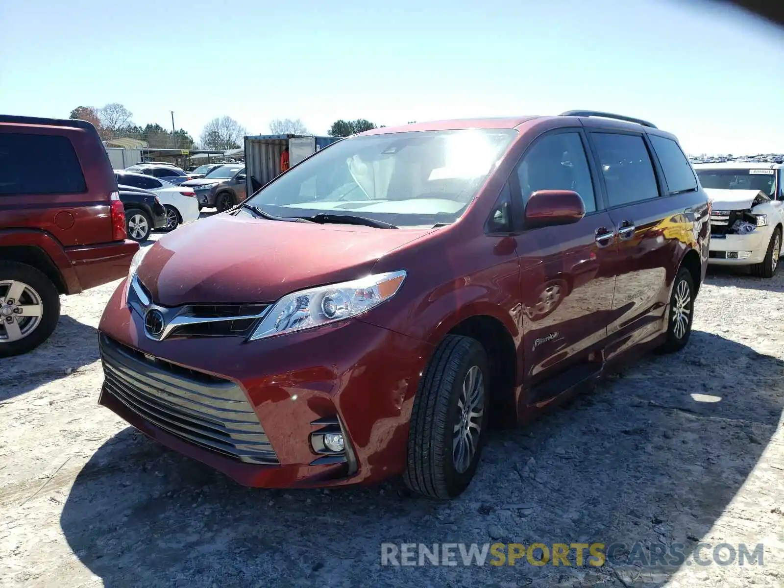 2 Photograph of a damaged car 5TDYZ3DC2KS014822 TOYOTA SIENNA 2019