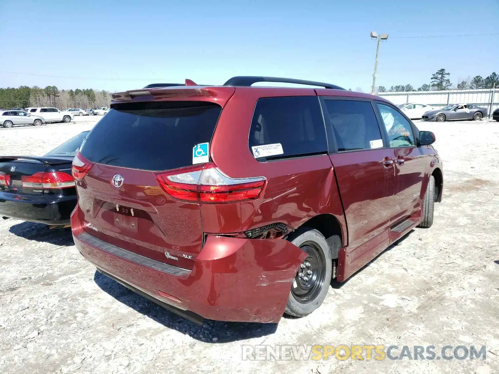 4 Фотография поврежденного автомобиля 5TDYZ3DC2KS014822 TOYOTA SIENNA 2019