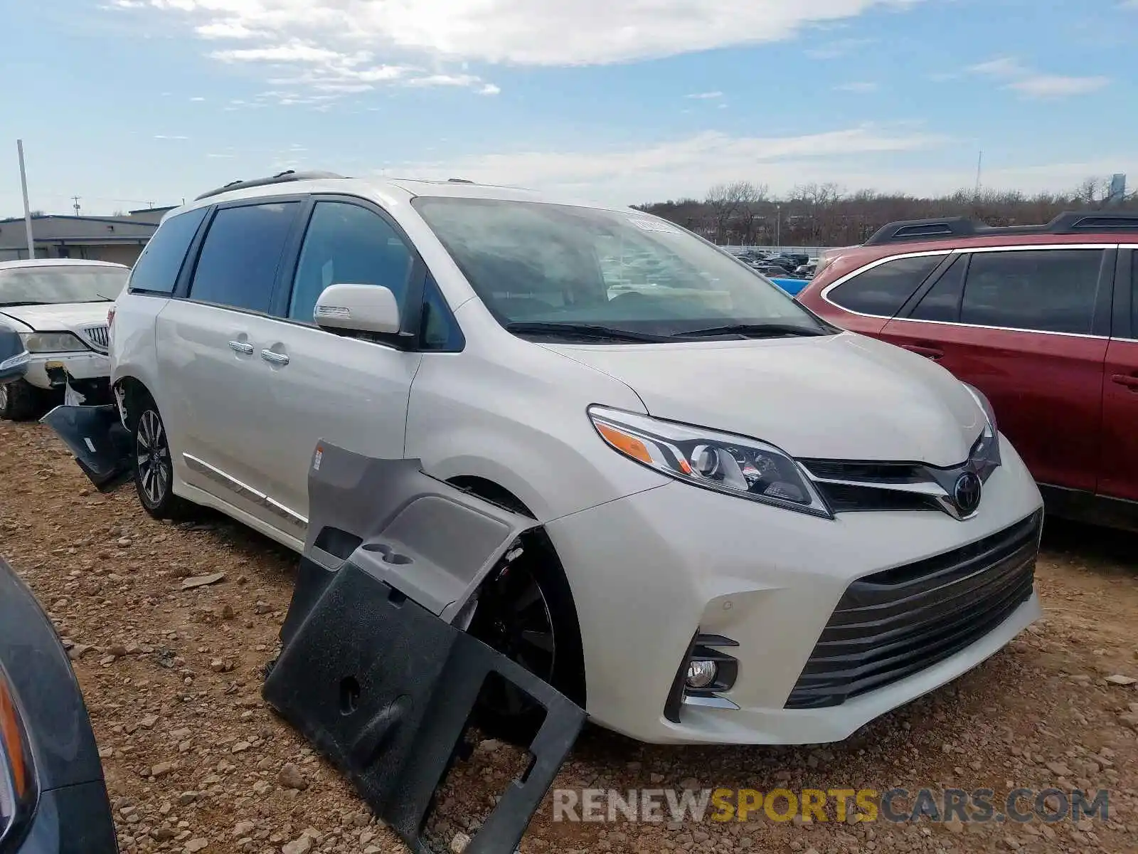 1 Photograph of a damaged car 5TDYZ3DC2KS016635 TOYOTA SIENNA 2019