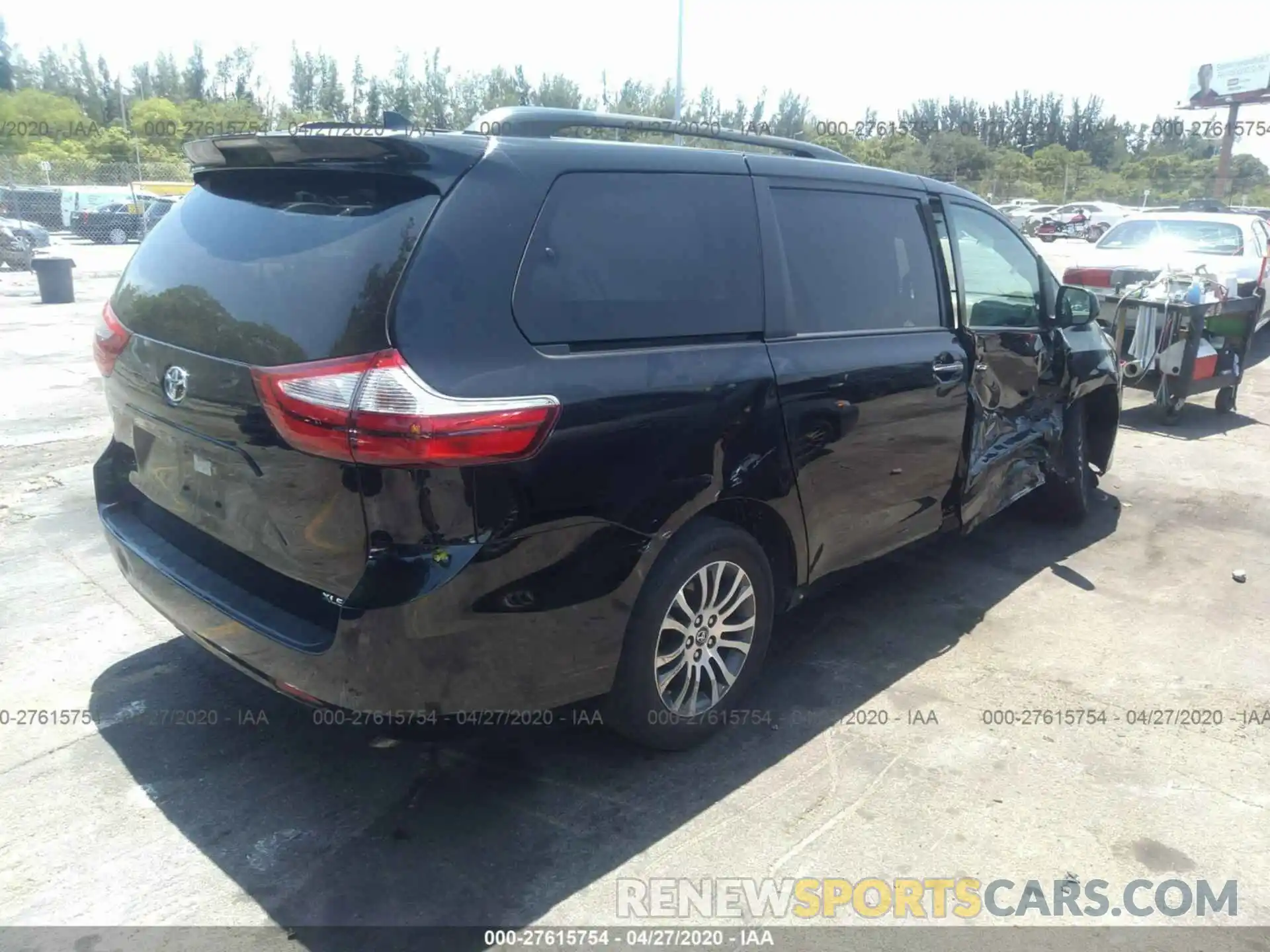 4 Фотография поврежденного автомобиля 5TDYZ3DC2KS972892 TOYOTA SIENNA 2019