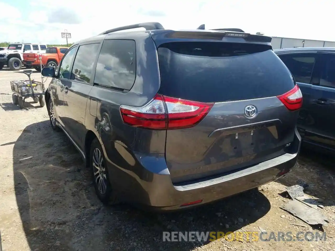 3 Photograph of a damaged car 5TDYZ3DC2KS977753 TOYOTA SIENNA 2019