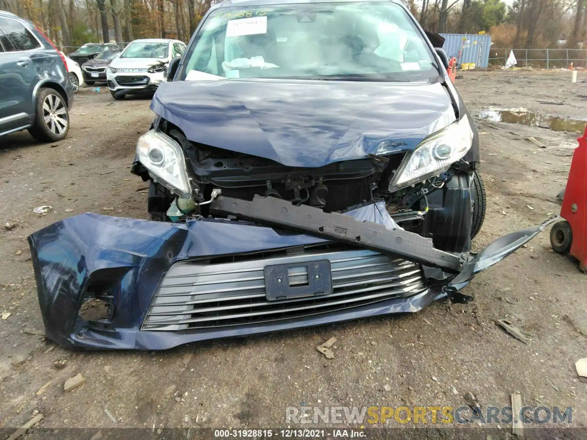 6 Photograph of a damaged car 5TDYZ3DC2KS979177 TOYOTA SIENNA 2019