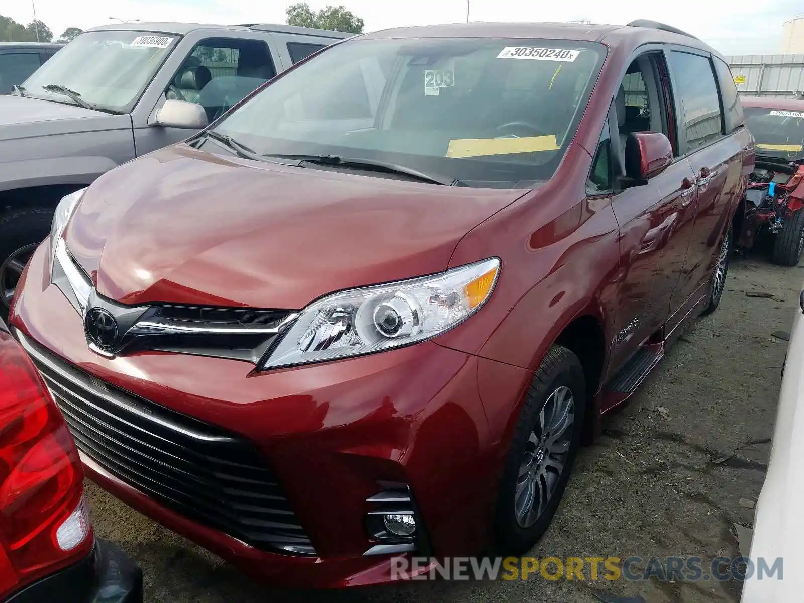 2 Photograph of a damaged car 5TDYZ3DC2KS980958 TOYOTA SIENNA 2019