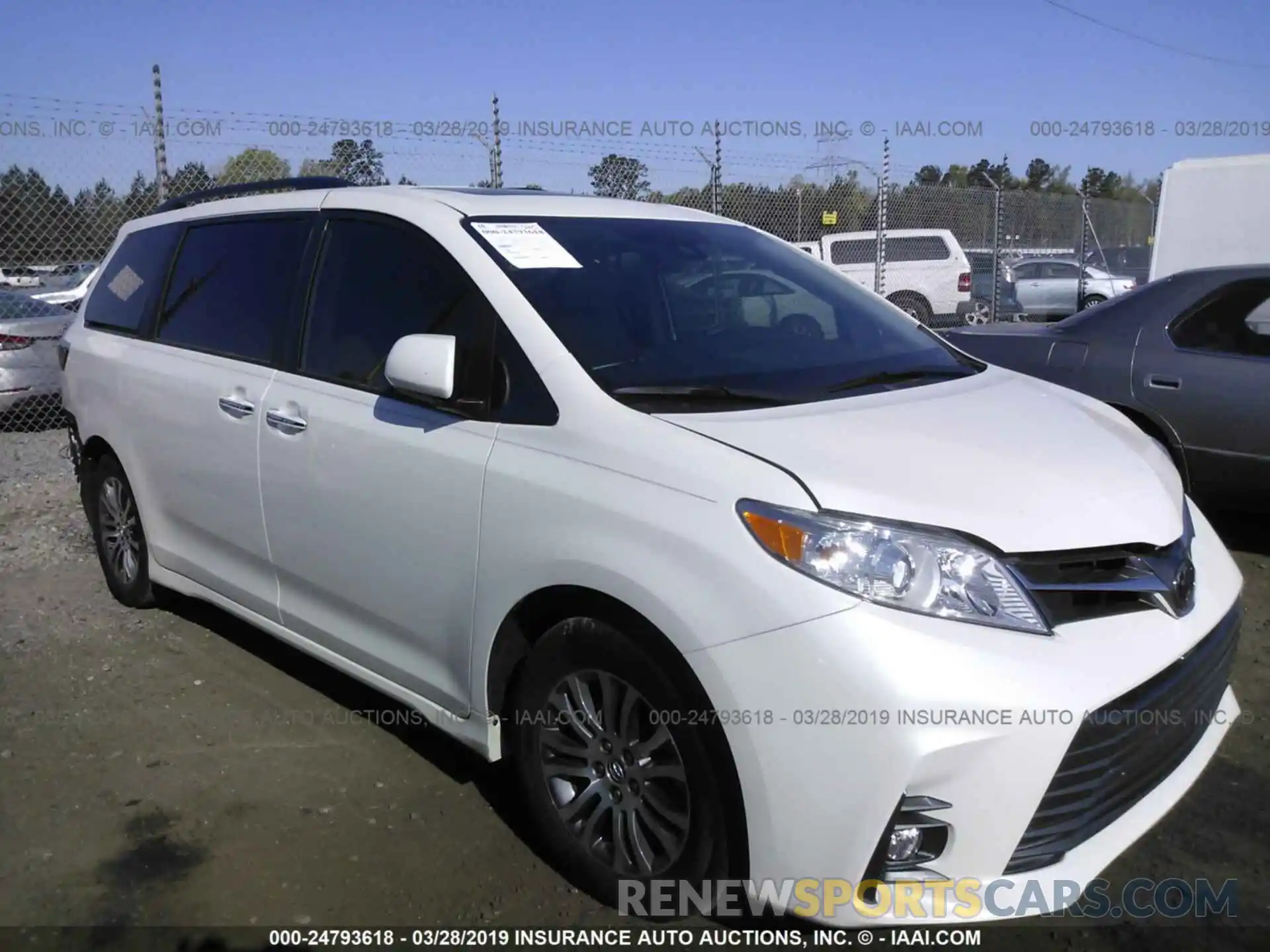 1 Photograph of a damaged car 5TDYZ3DC2KS982662 TOYOTA SIENNA 2019