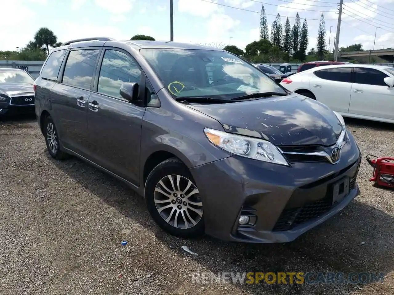 1 Фотография поврежденного автомобиля 5TDYZ3DC2KS984430 TOYOTA SIENNA 2019