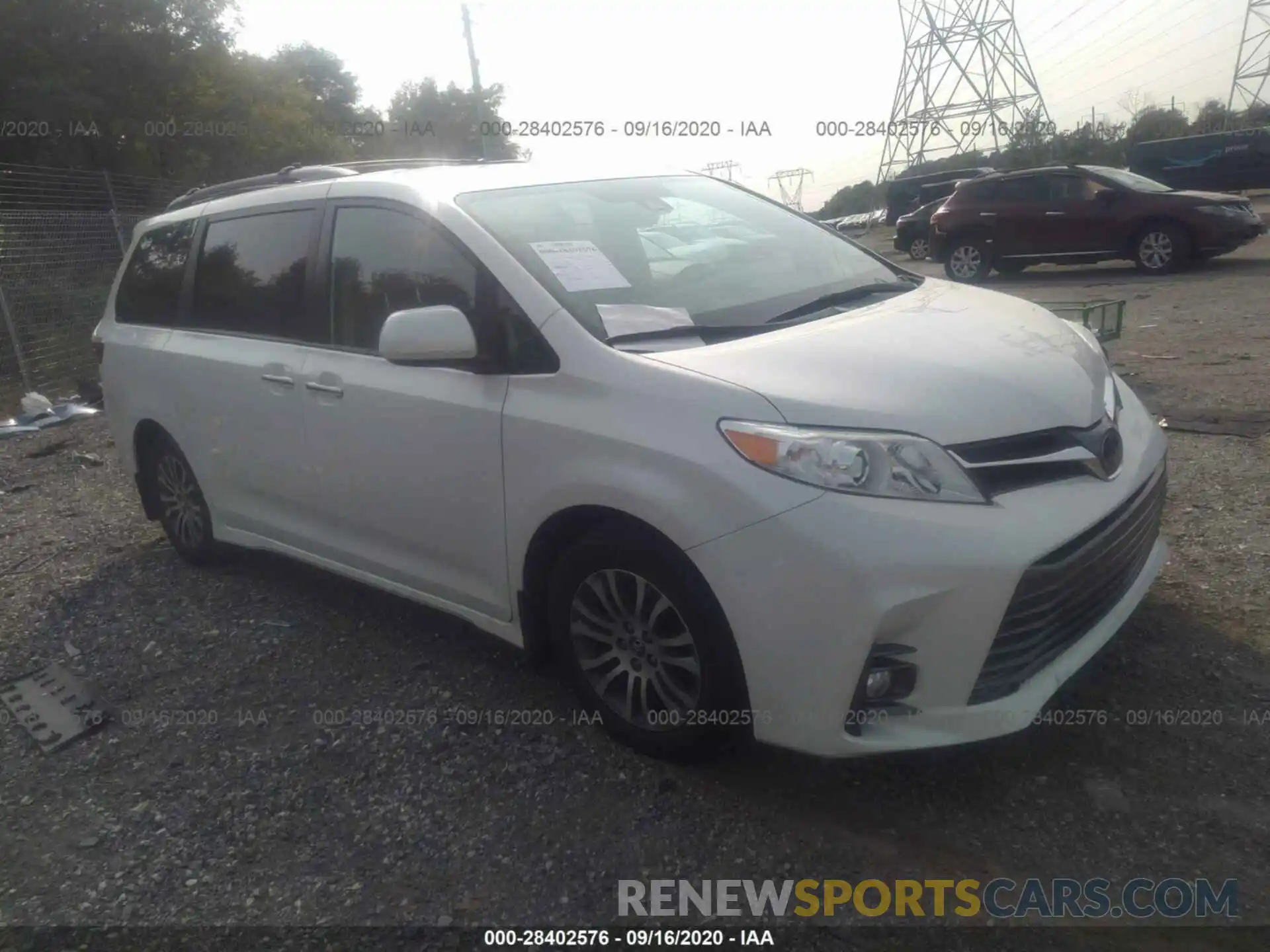 1 Photograph of a damaged car 5TDYZ3DC2KS985027 TOYOTA SIENNA 2019