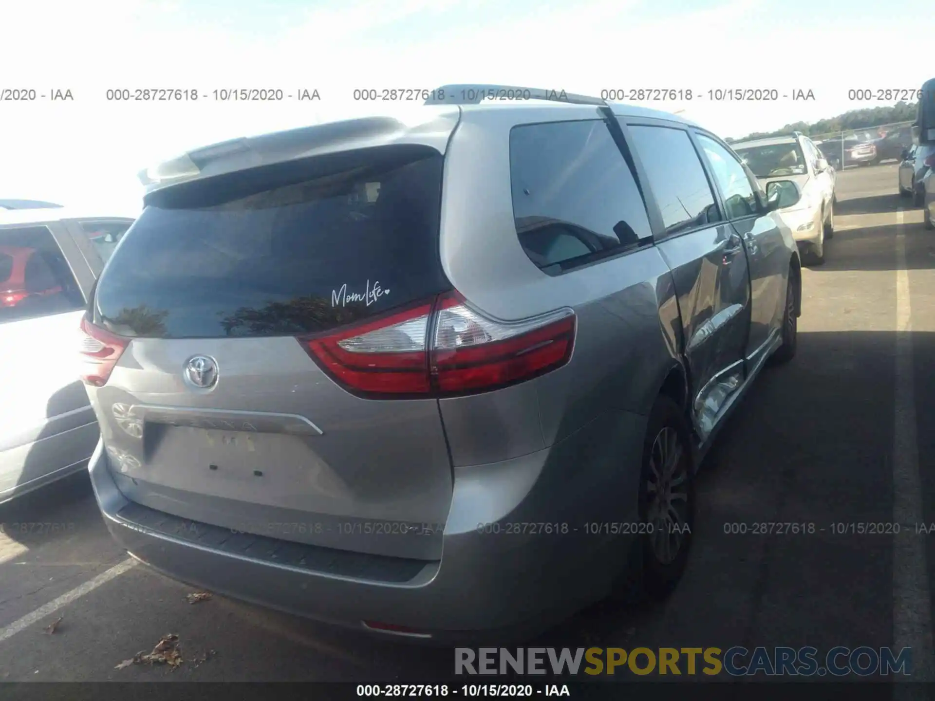 4 Фотография поврежденного автомобиля 5TDYZ3DC2KS986386 TOYOTA SIENNA 2019