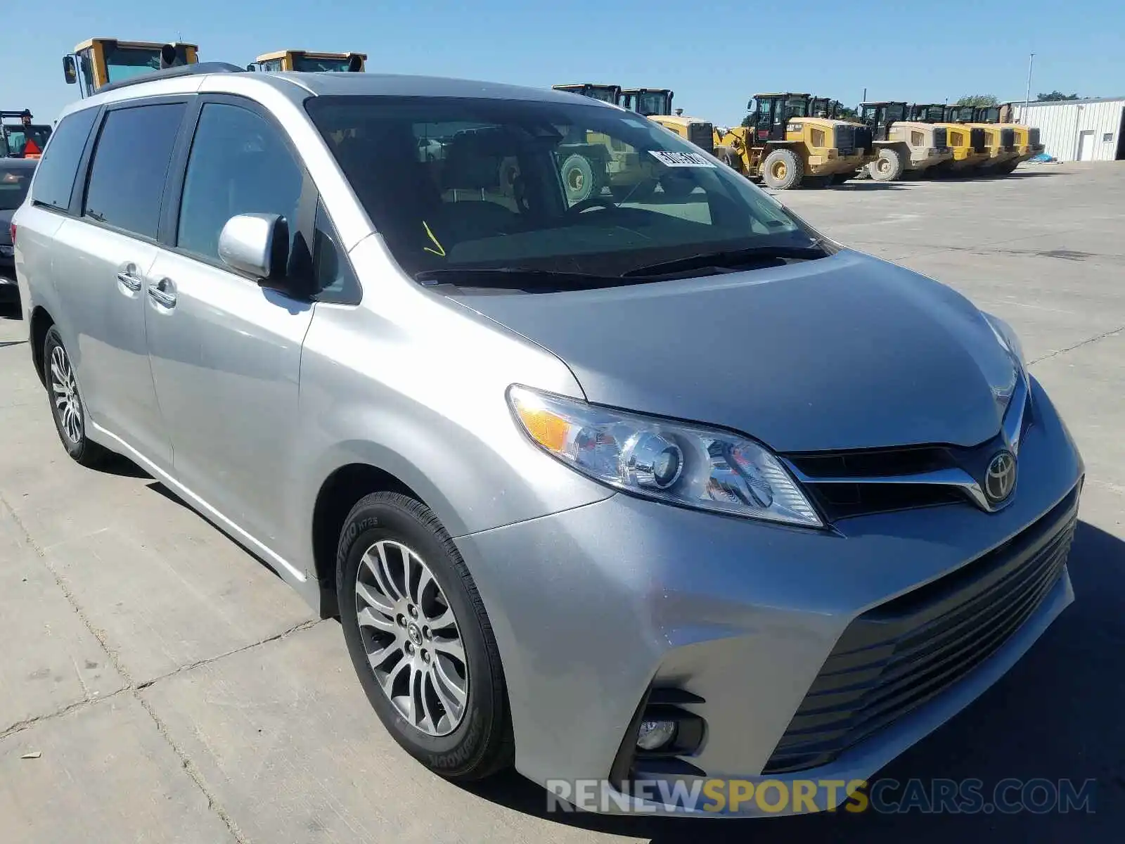 1 Photograph of a damaged car 5TDYZ3DC2KS986808 TOYOTA SIENNA 2019