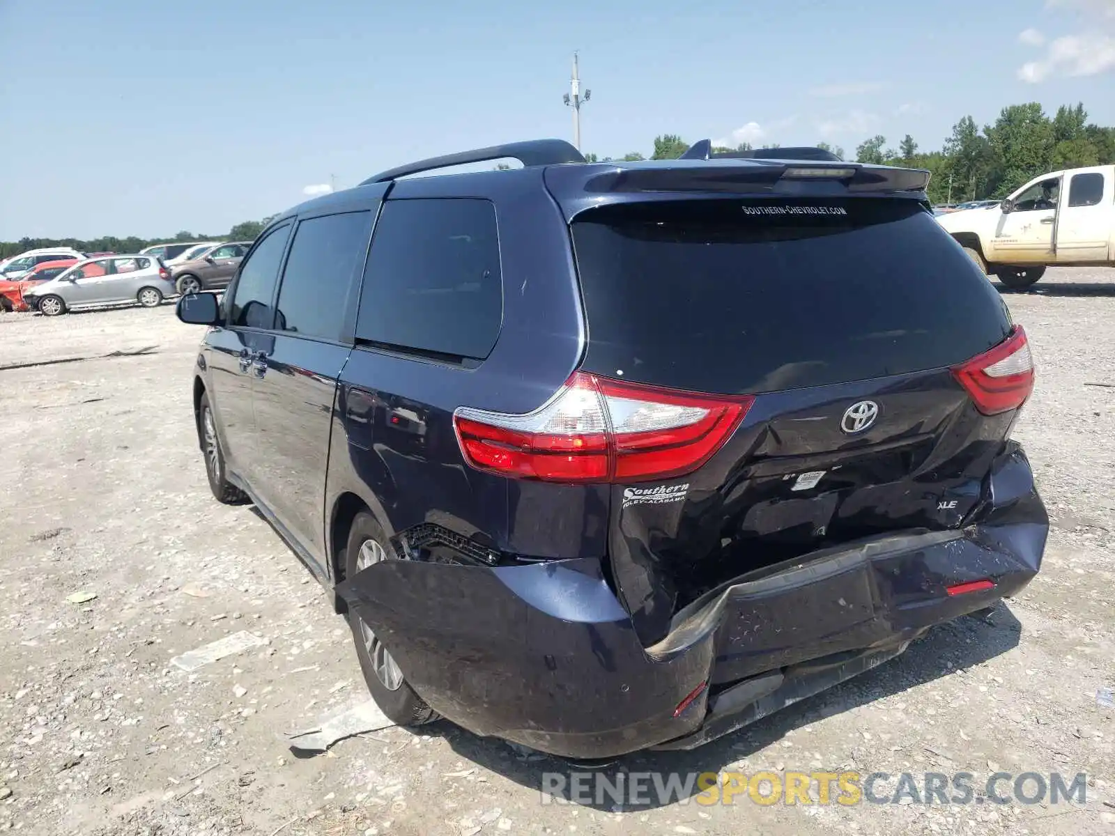 3 Фотография поврежденного автомобиля 5TDYZ3DC2KS989062 TOYOTA SIENNA 2019