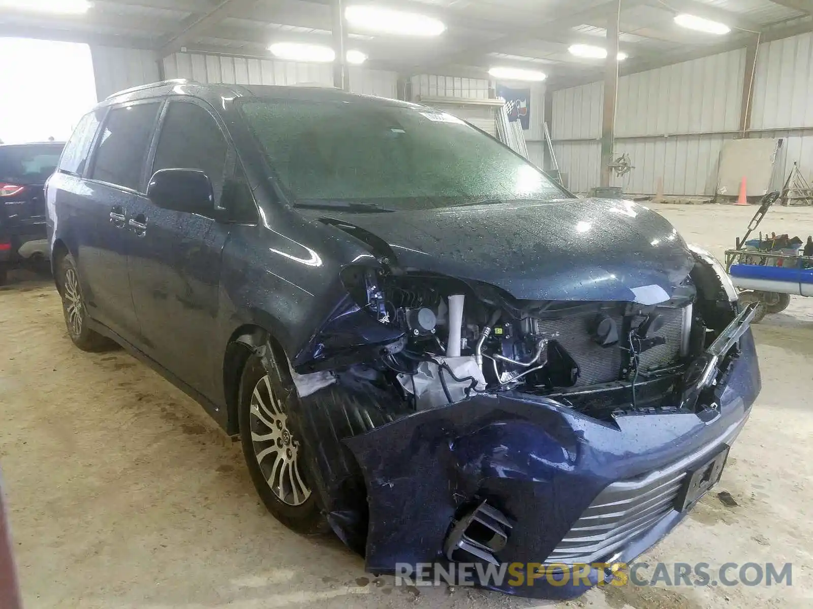 1 Photograph of a damaged car 5TDYZ3DC2KS989952 TOYOTA SIENNA 2019