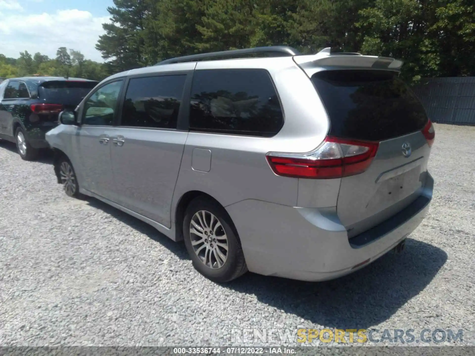 3 Фотография поврежденного автомобиля 5TDYZ3DC3KS004185 TOYOTA SIENNA 2019