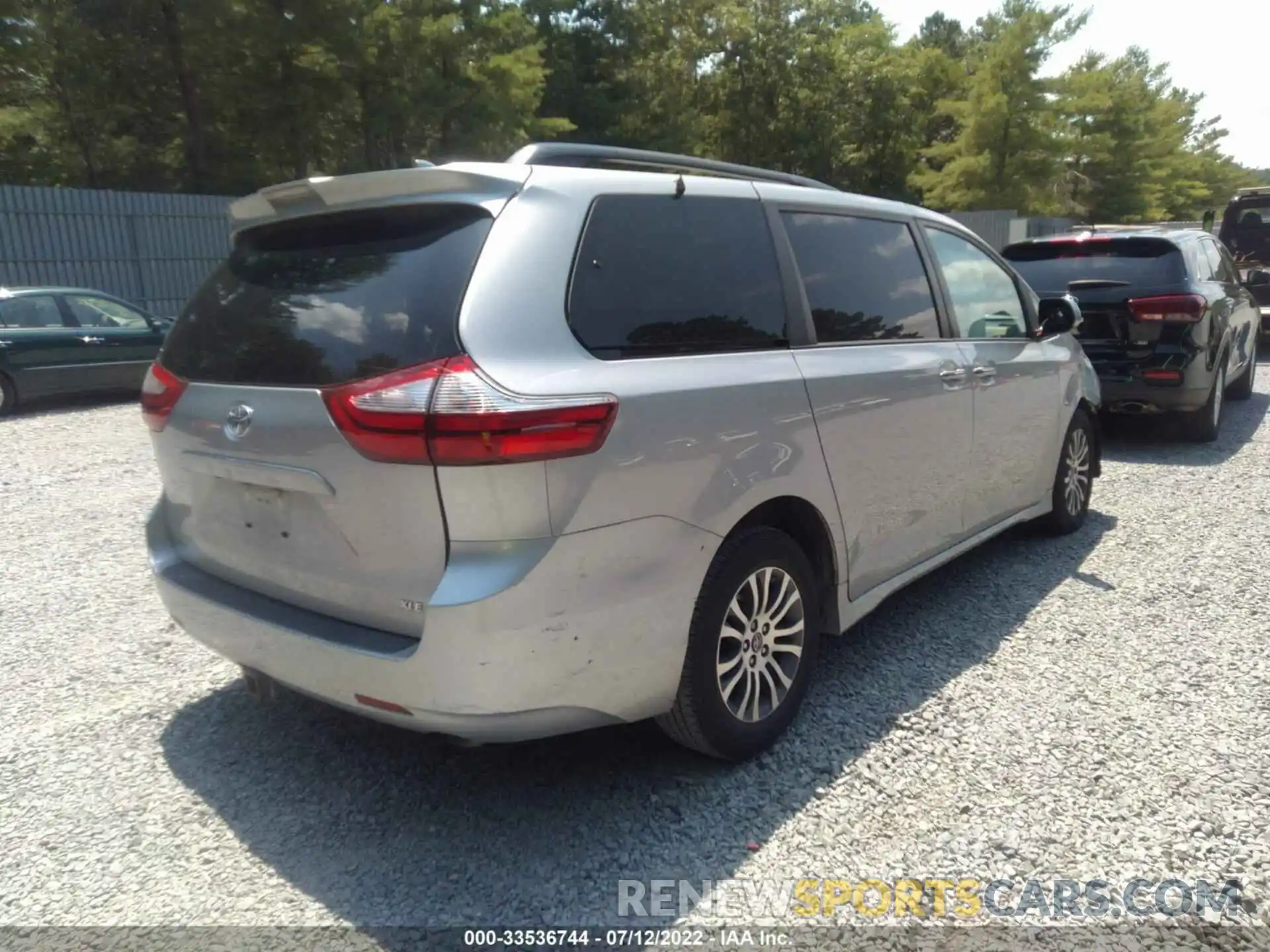 4 Фотография поврежденного автомобиля 5TDYZ3DC3KS004185 TOYOTA SIENNA 2019