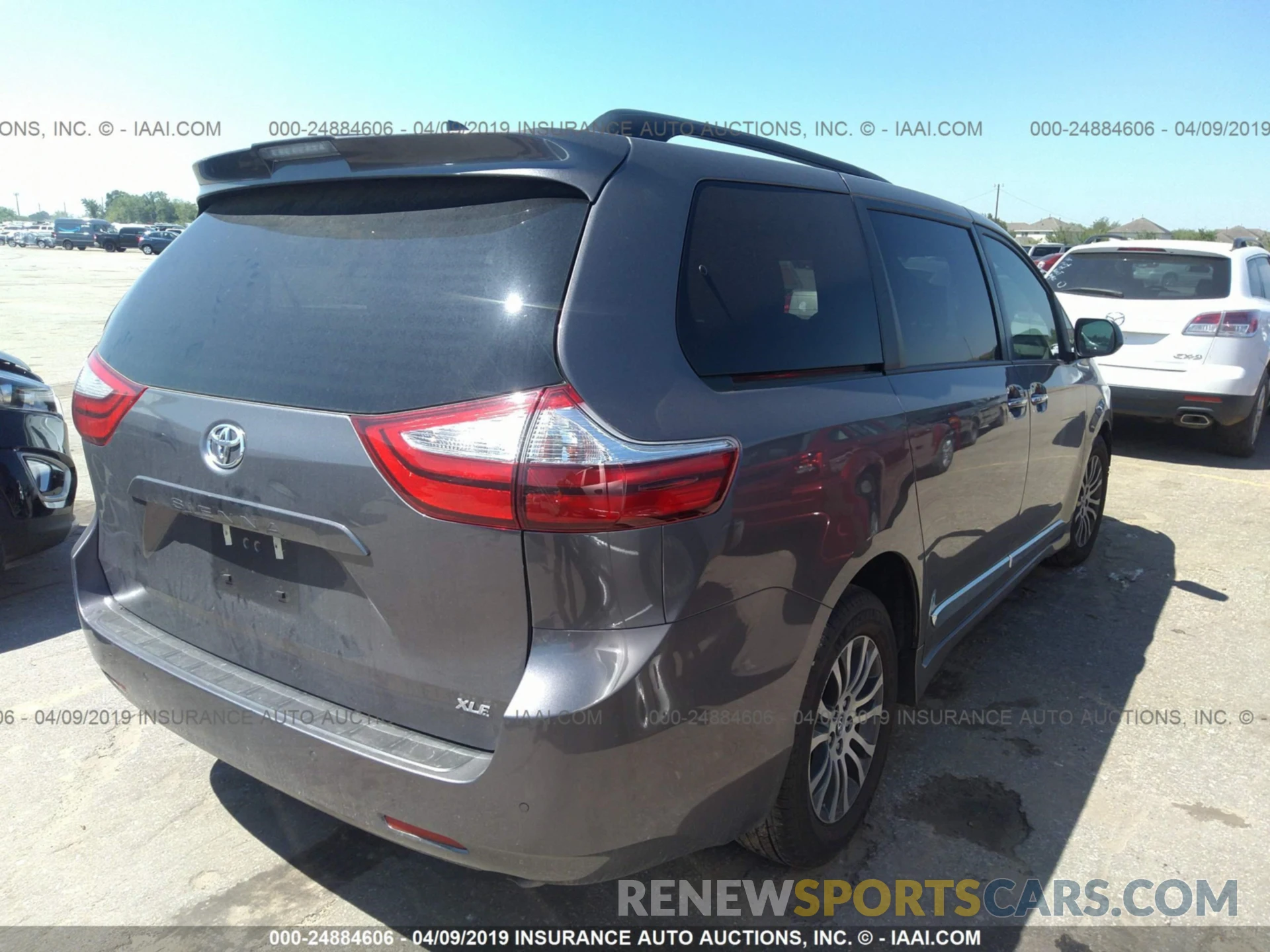 4 Фотография поврежденного автомобиля 5TDYZ3DC3KS005286 TOYOTA SIENNA 2019