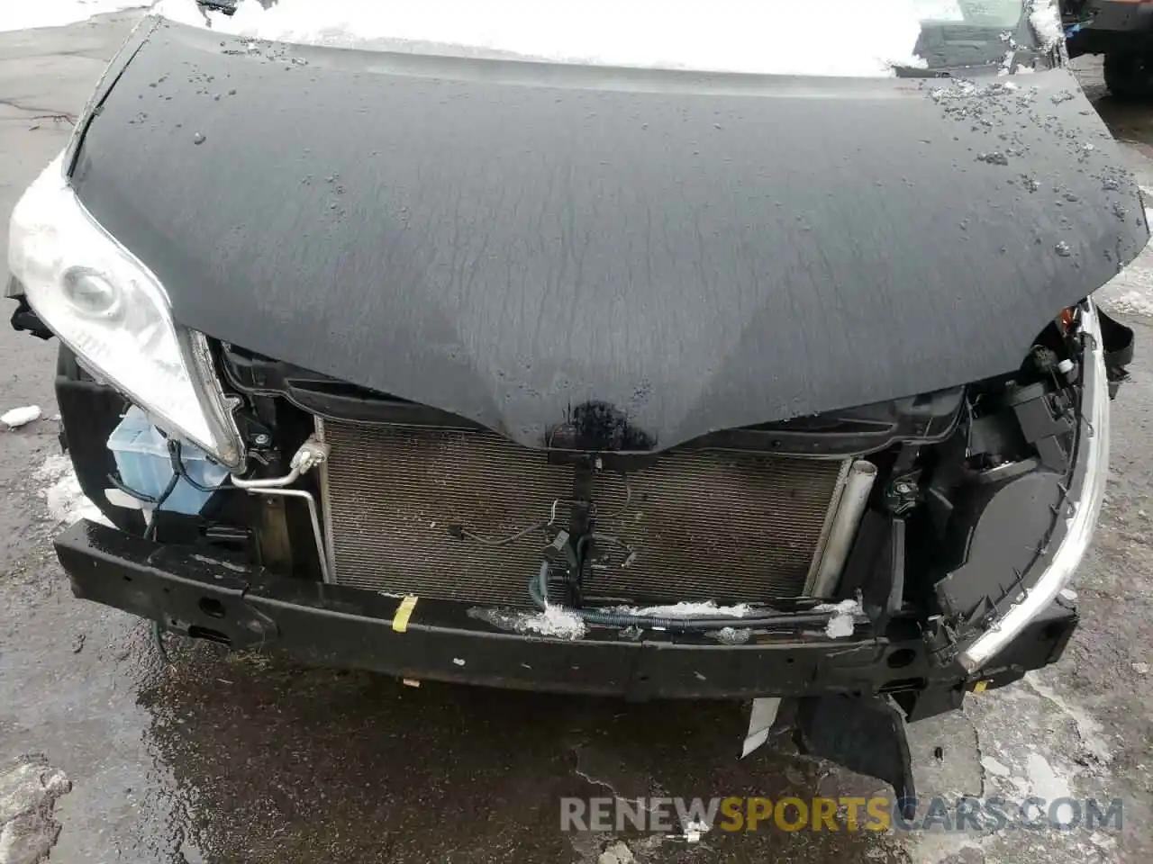 7 Photograph of a damaged car 5TDYZ3DC3KS007328 TOYOTA SIENNA 2019