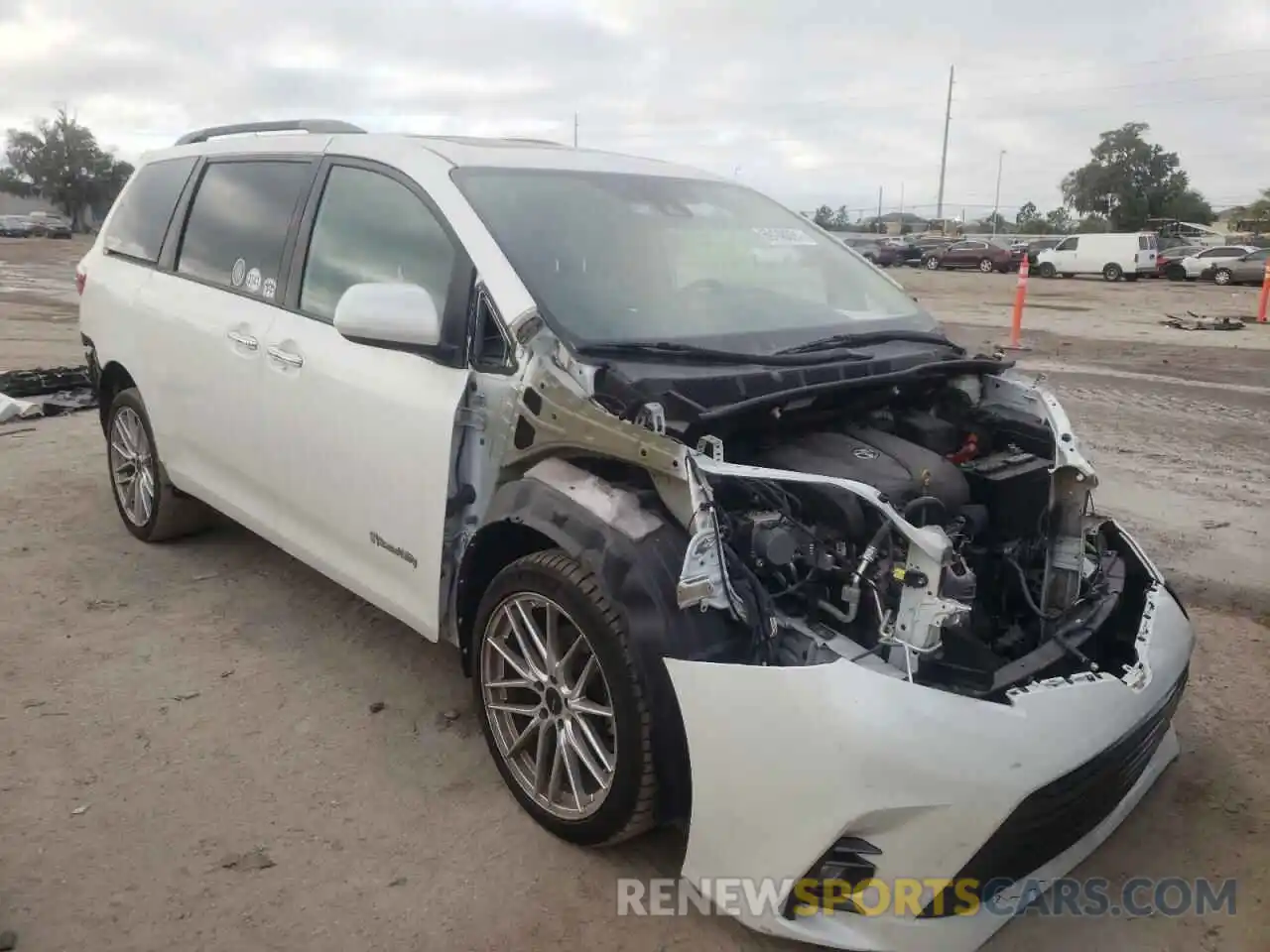 1 Photograph of a damaged car 5TDYZ3DC3KS007975 TOYOTA SIENNA 2019