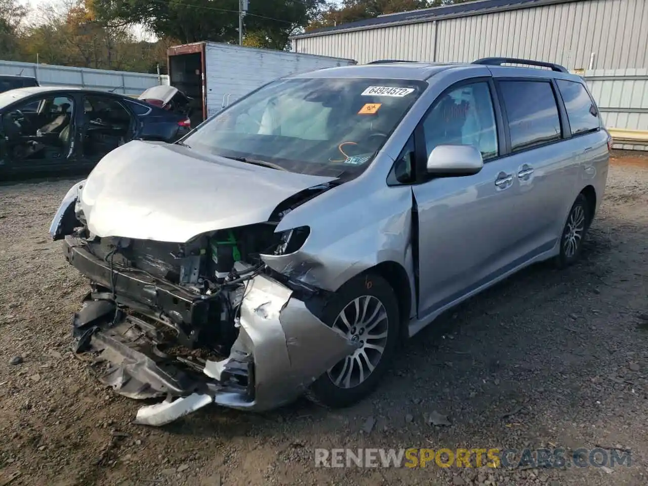 2 Фотография поврежденного автомобиля 5TDYZ3DC3KS012626 TOYOTA SIENNA 2019