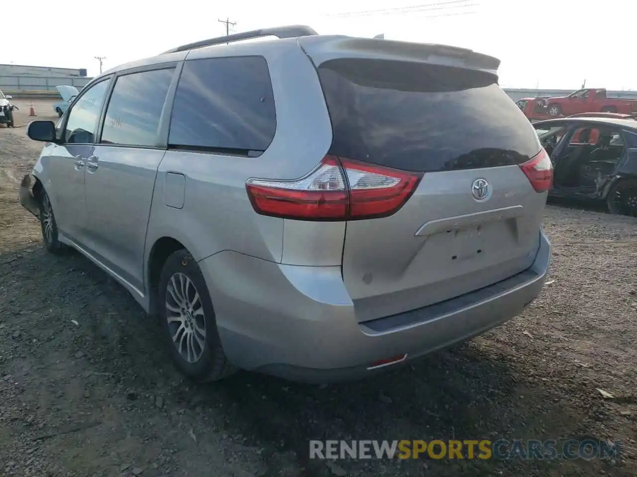 3 Фотография поврежденного автомобиля 5TDYZ3DC3KS012626 TOYOTA SIENNA 2019