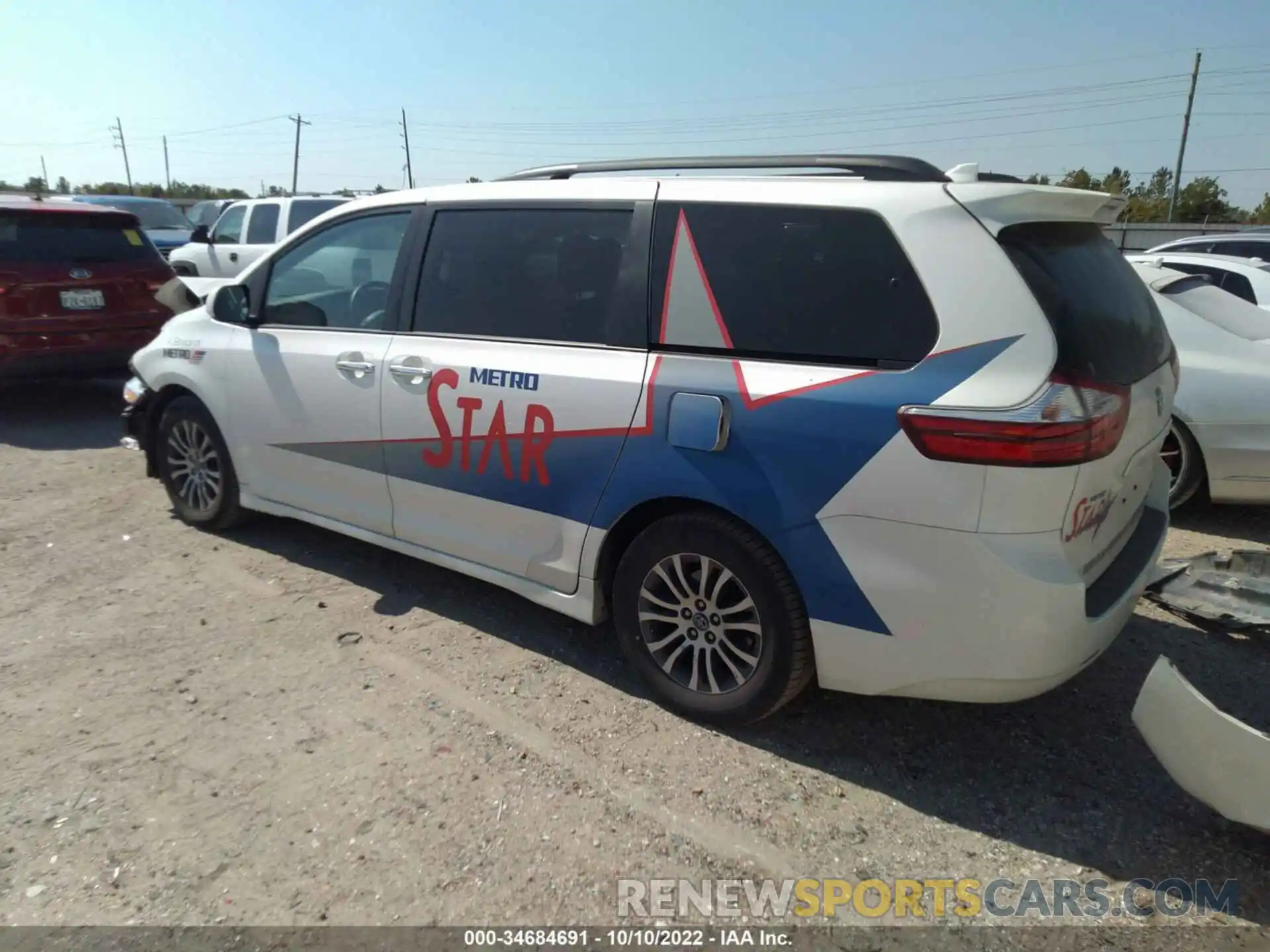 3 Фотография поврежденного автомобиля 5TDYZ3DC3KS015719 TOYOTA SIENNA 2019