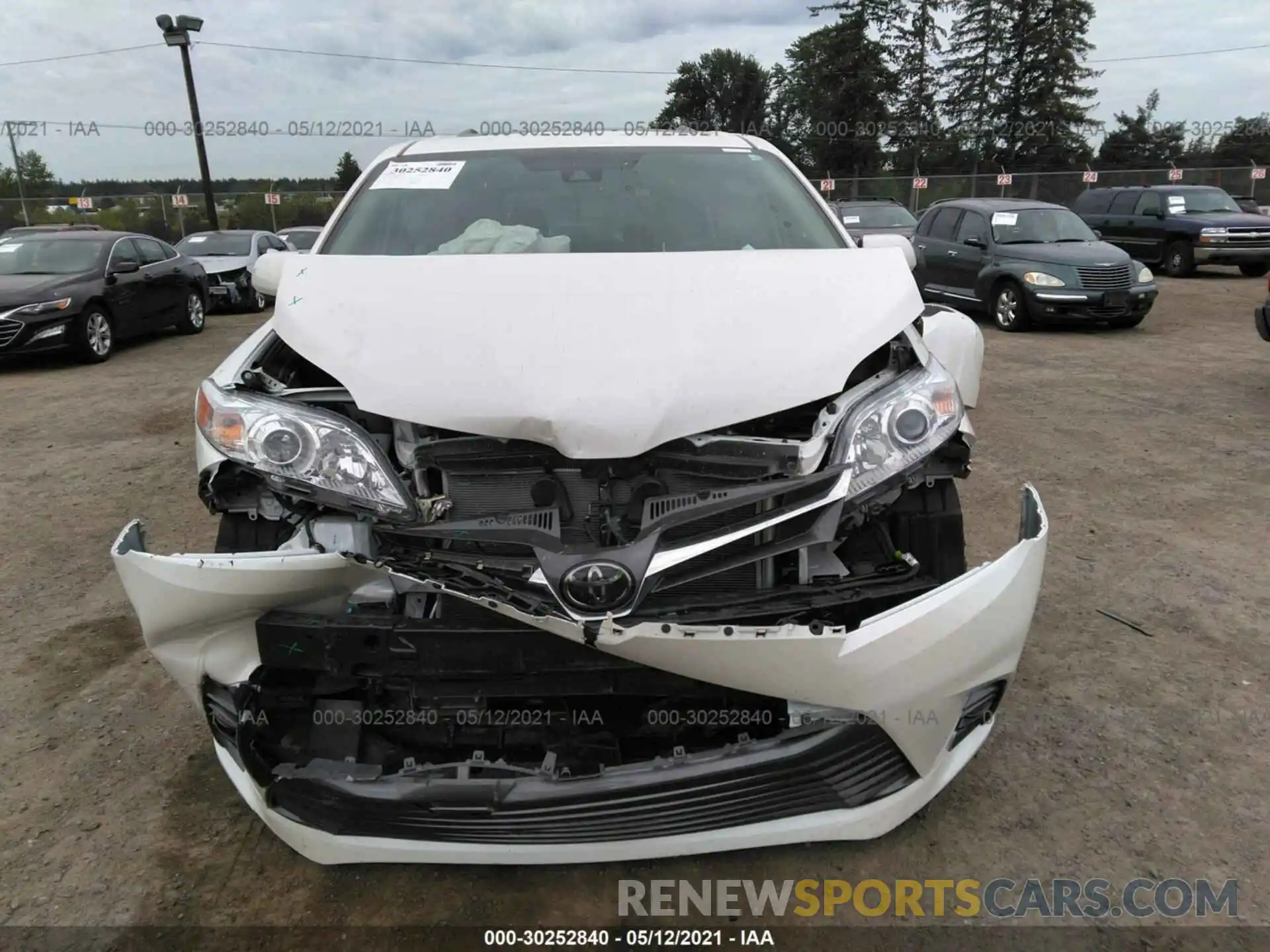 6 Photograph of a damaged car 5TDYZ3DC3KS019009 TOYOTA SIENNA 2019