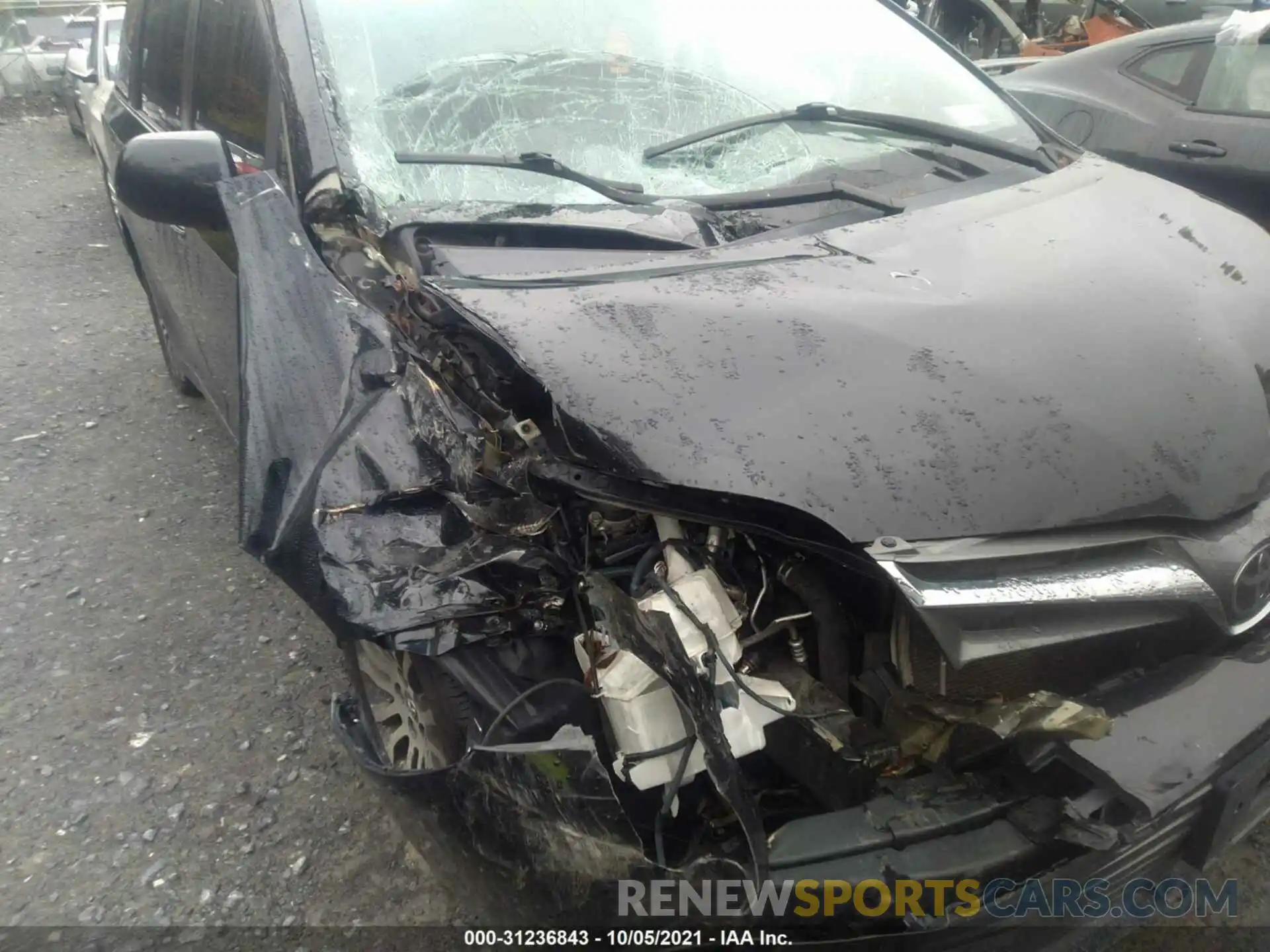 6 Photograph of a damaged car 5TDYZ3DC3KS019253 TOYOTA SIENNA 2019