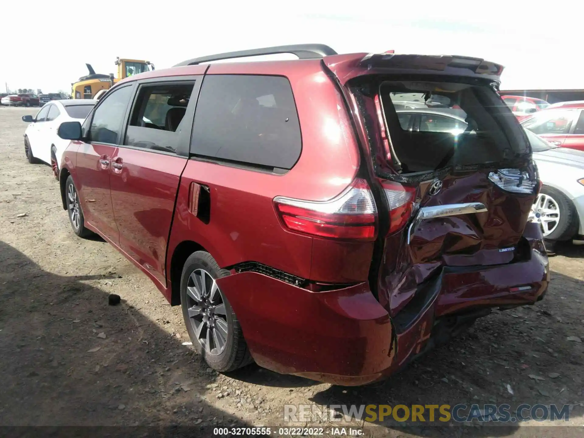 3 Photograph of a damaged car 5TDYZ3DC3KS020029 TOYOTA SIENNA 2019