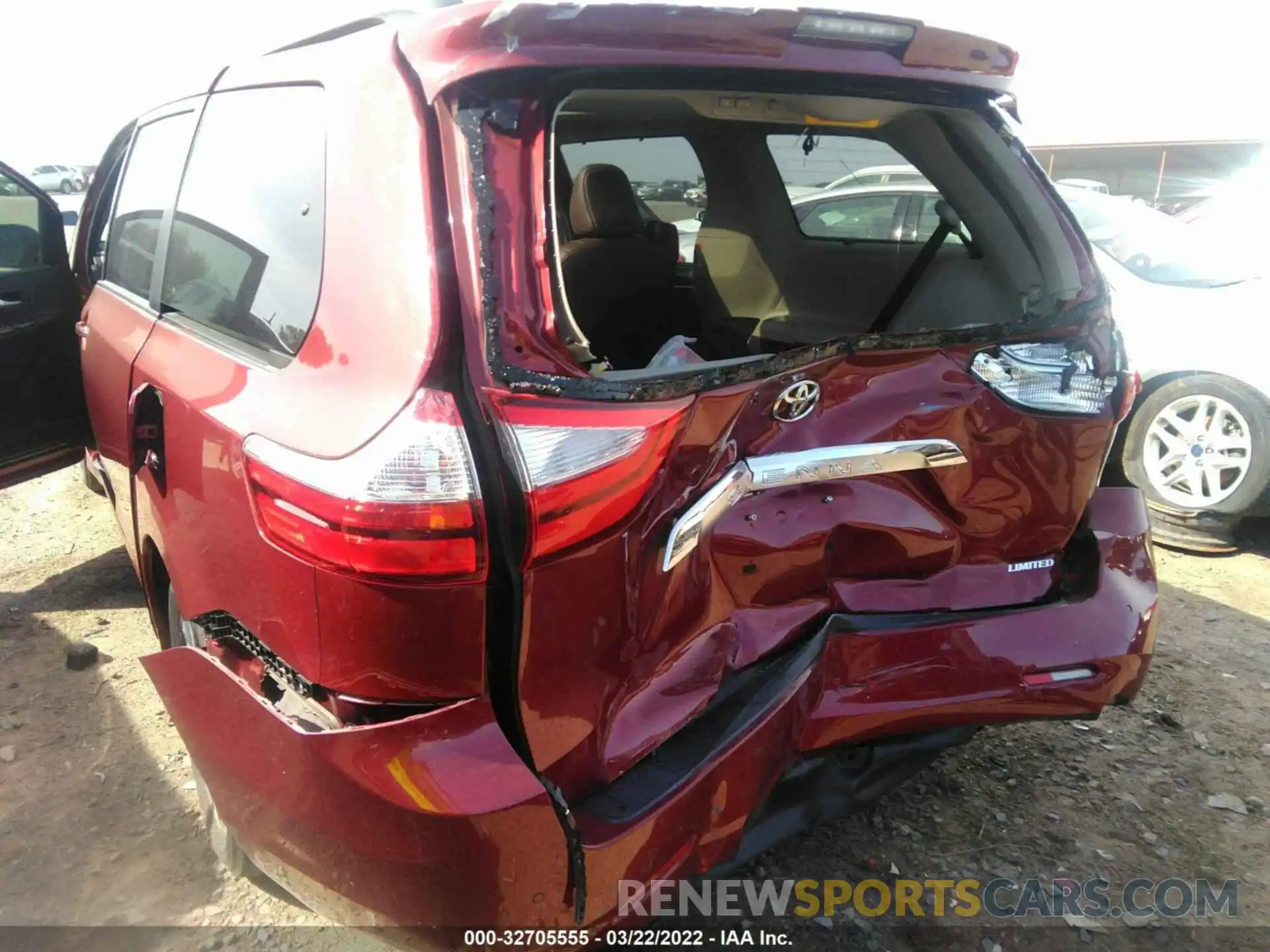 6 Photograph of a damaged car 5TDYZ3DC3KS020029 TOYOTA SIENNA 2019