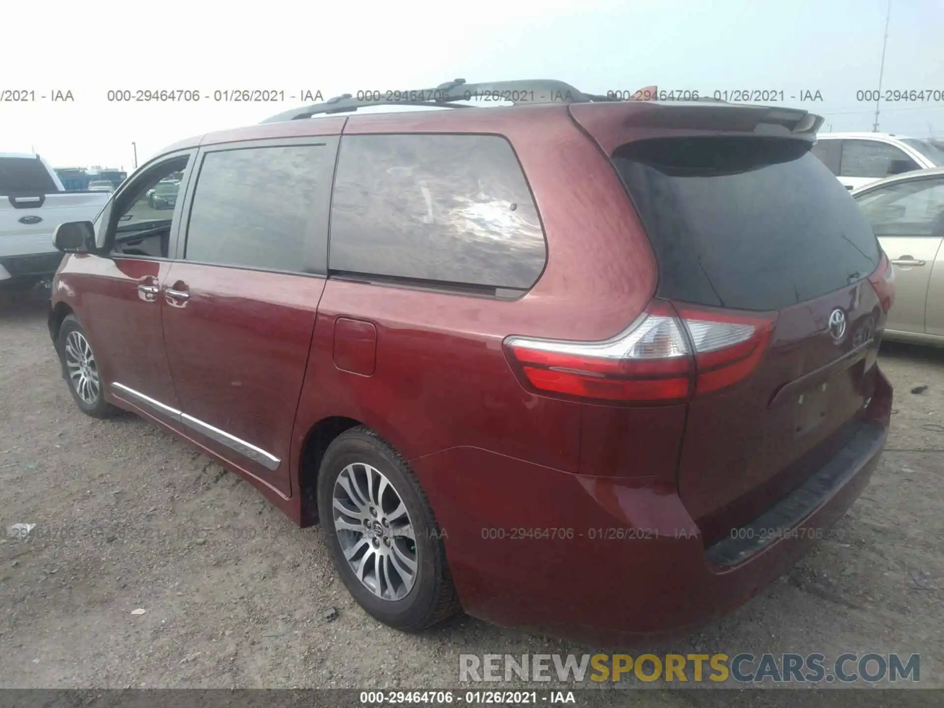 3 Фотография поврежденного автомобиля 5TDYZ3DC3KS972061 TOYOTA SIENNA 2019