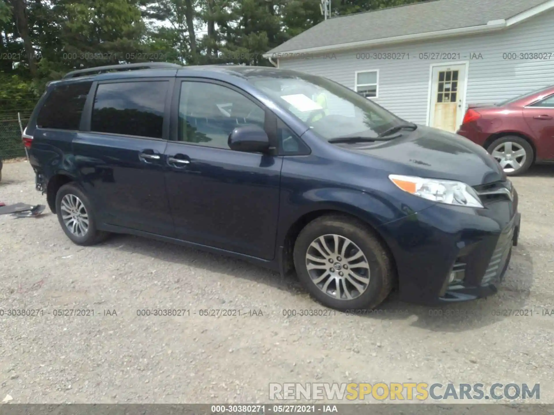 1 Photograph of a damaged car 5TDYZ3DC3KS979978 TOYOTA SIENNA 2019