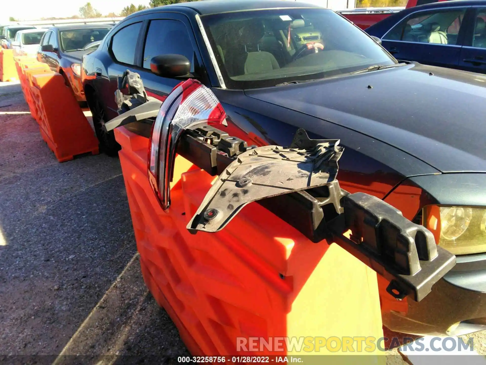 12 Photograph of a damaged car 5TDYZ3DC3KS983982 TOYOTA SIENNA 2019