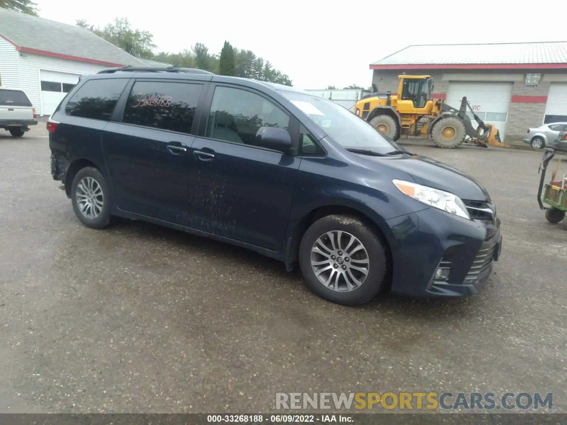 1 Фотография поврежденного автомобиля 5TDYZ3DC3KS984131 TOYOTA SIENNA 2019