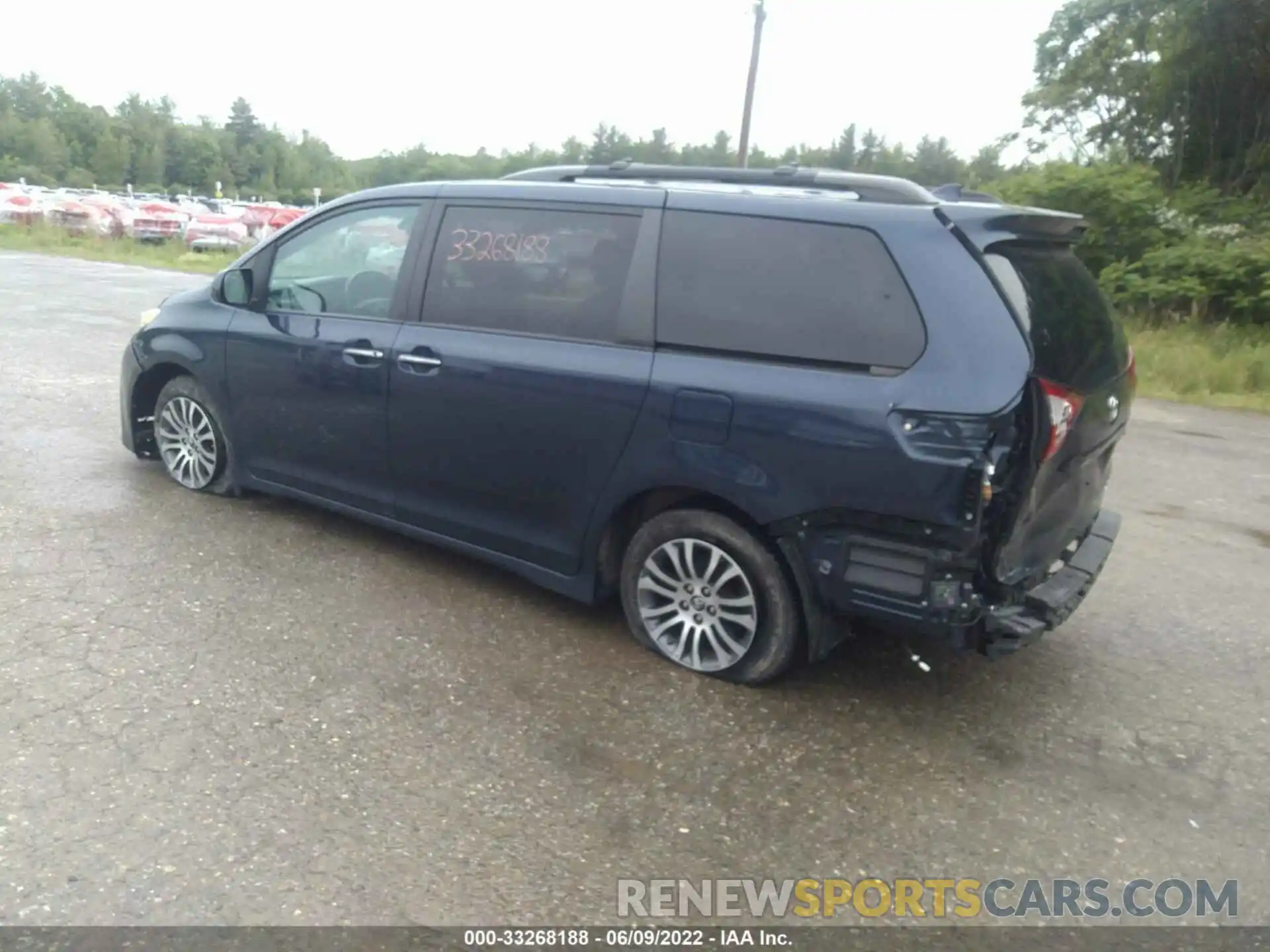 3 Фотография поврежденного автомобиля 5TDYZ3DC3KS984131 TOYOTA SIENNA 2019