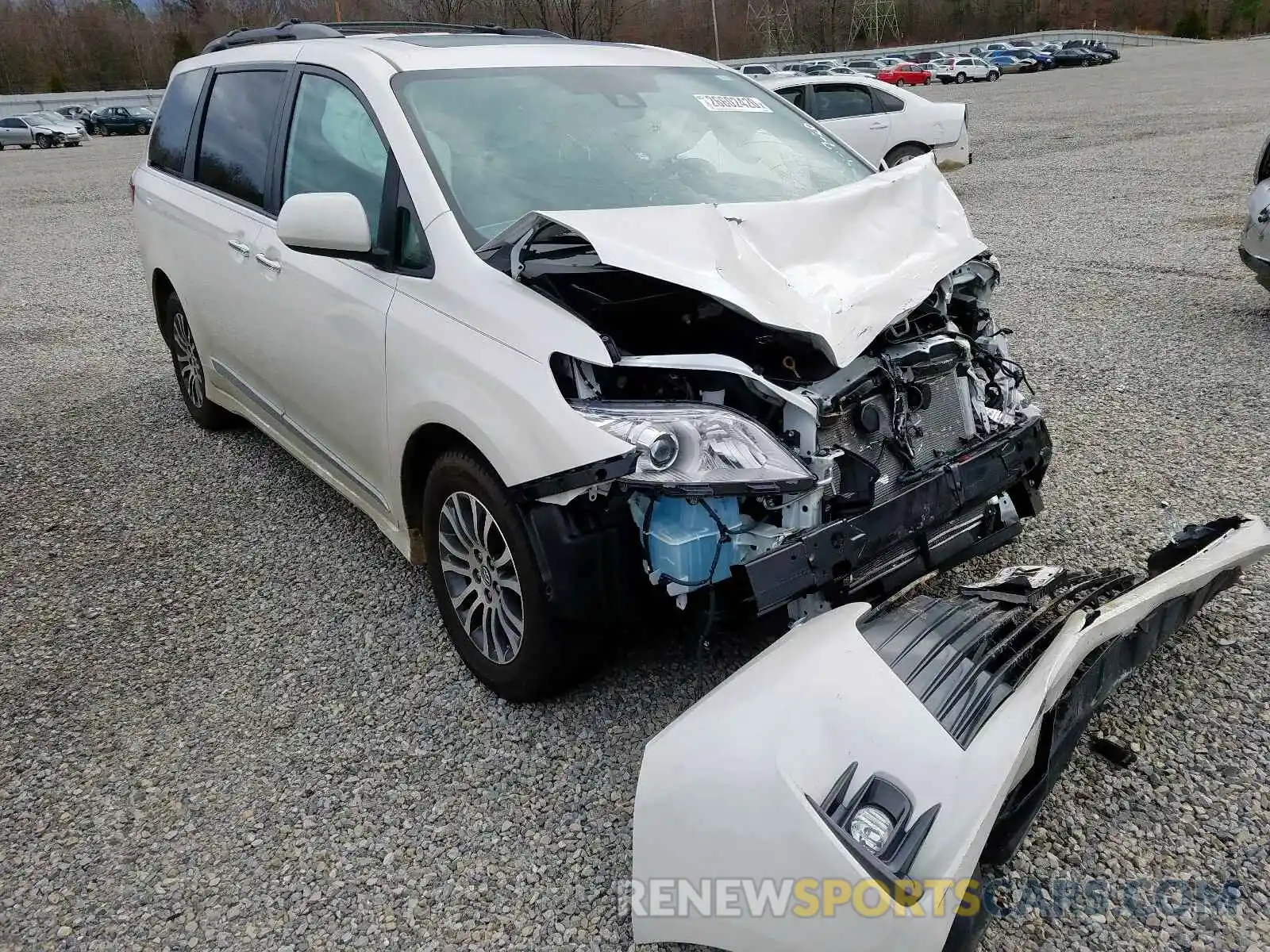 1 Photograph of a damaged car 5TDYZ3DC3KS985280 TOYOTA SIENNA 2019