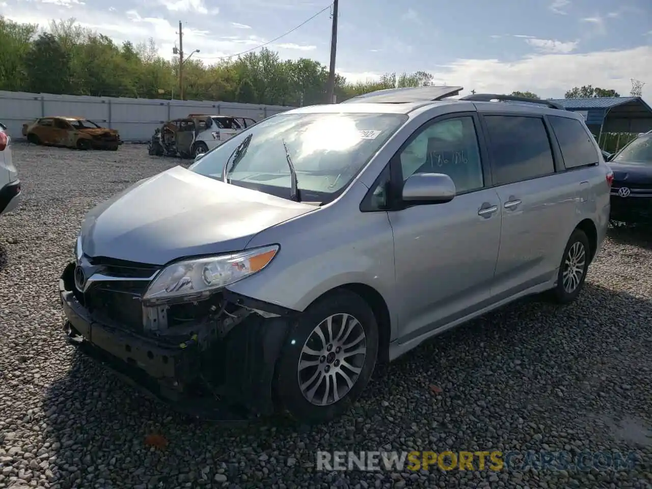 2 Photograph of a damaged car 5TDYZ3DC3KS985442 TOYOTA SIENNA 2019