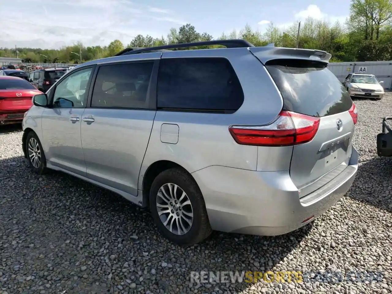 3 Фотография поврежденного автомобиля 5TDYZ3DC3KS985442 TOYOTA SIENNA 2019